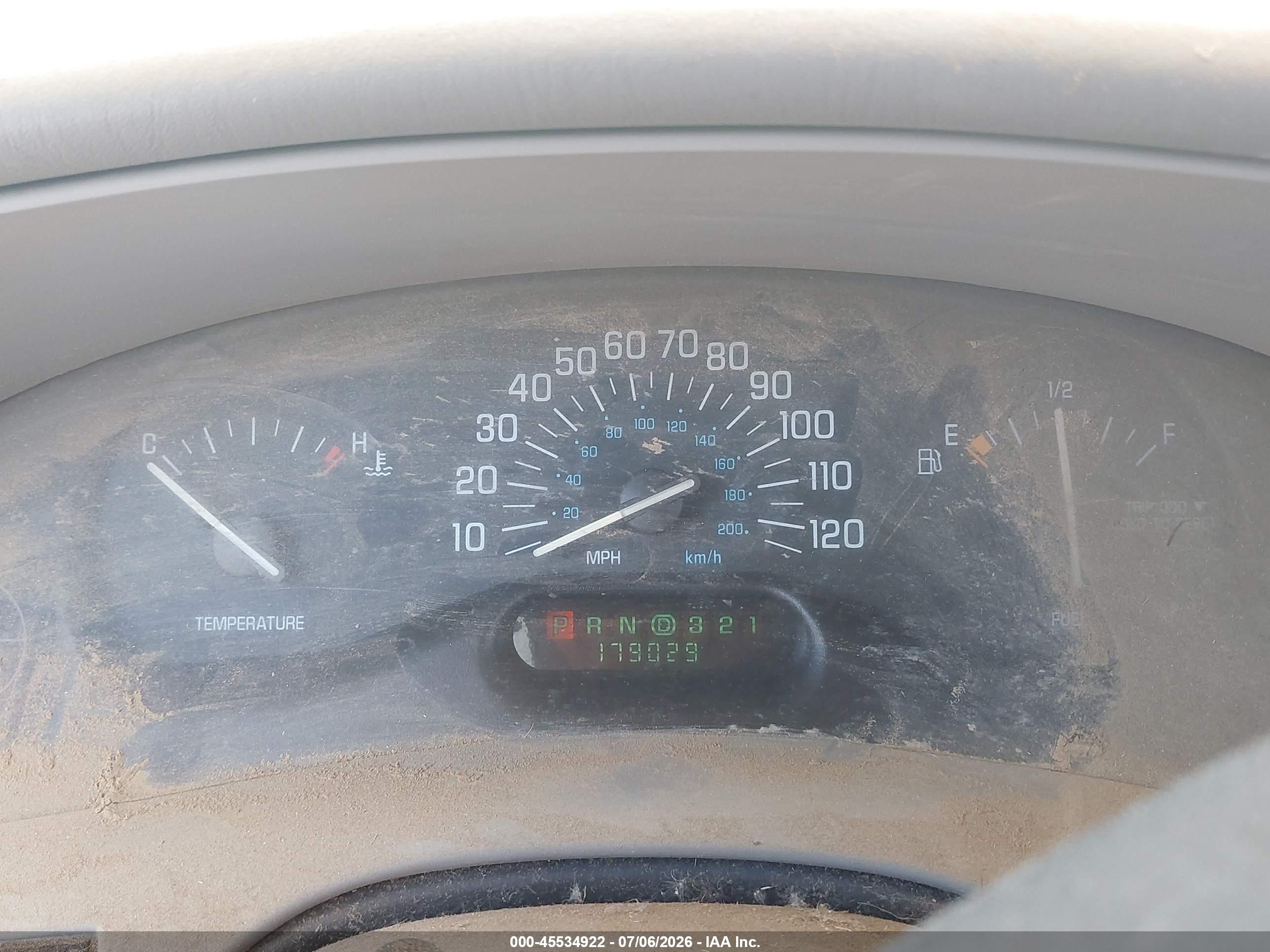 2002 Buick Century Custom Gray vin: 2G4WS52J321127285