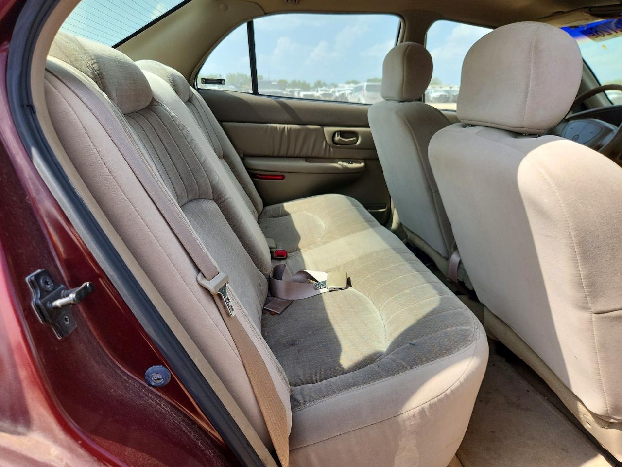 2002 Buick Century Custom Red vin: 2G4WS52J321198485