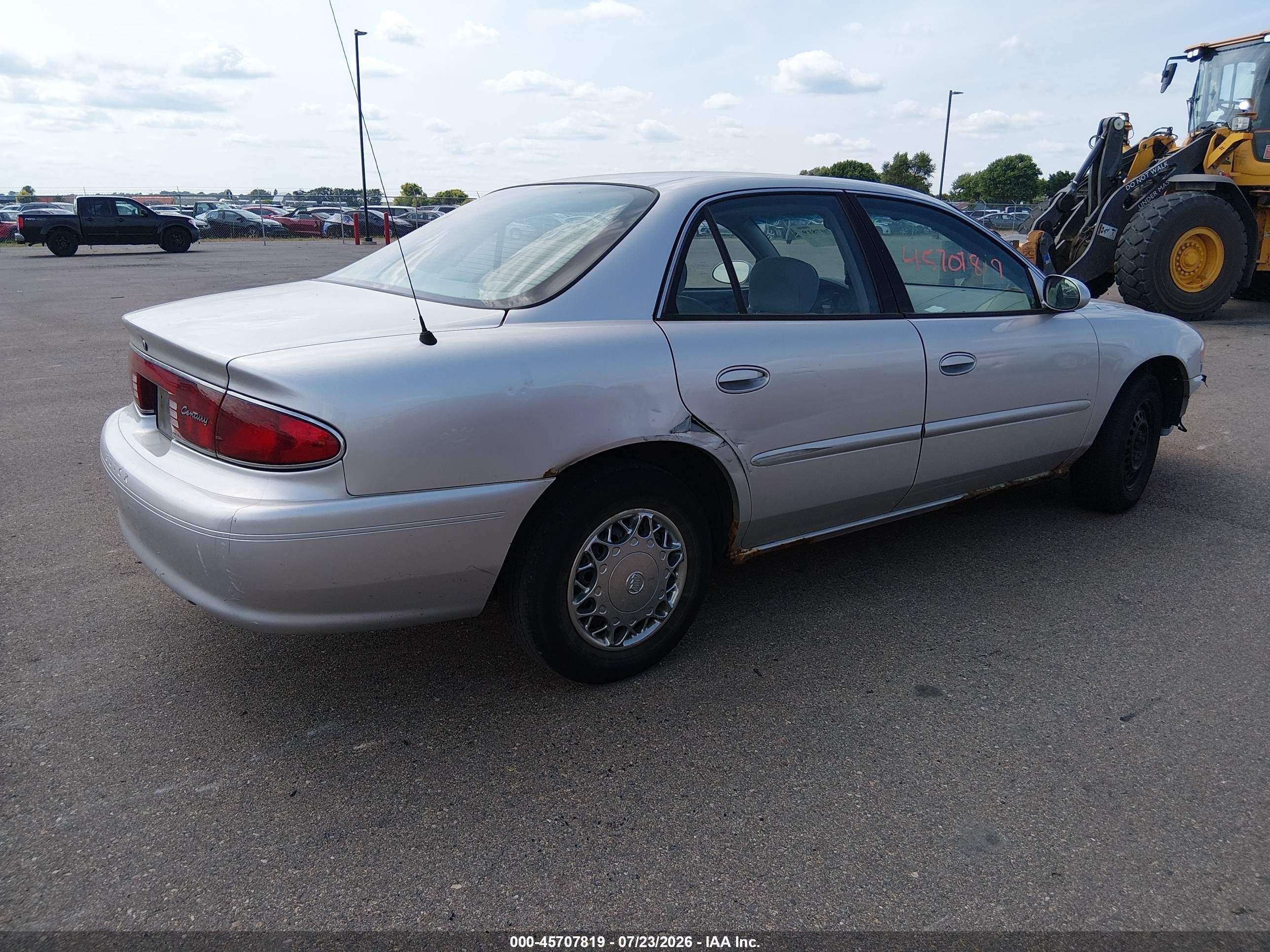 2005 Buick Century   Silver vin: 2G4WS52J351167032