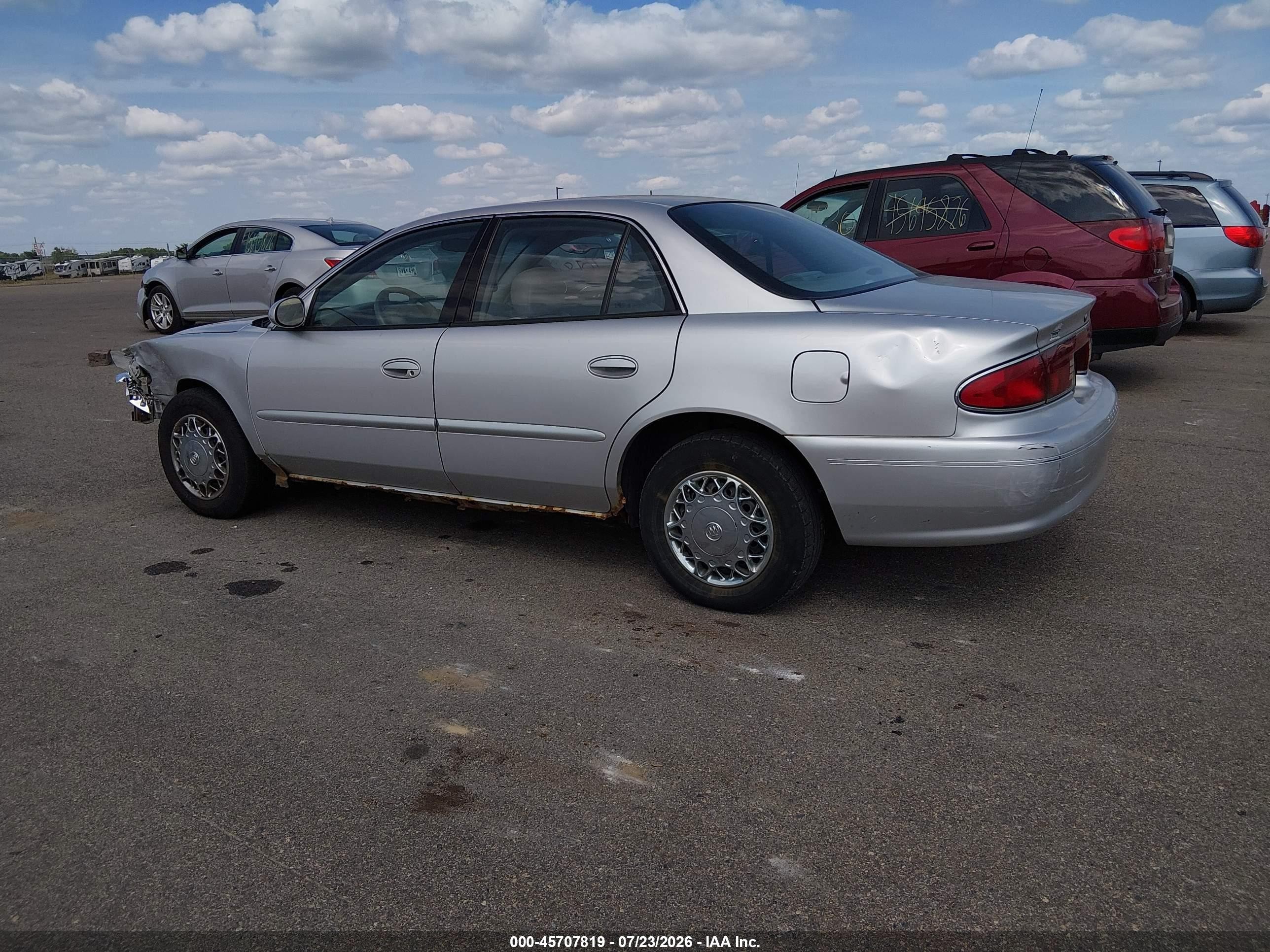 2005 Buick Century   Silver vin: 2G4WS52J351167032