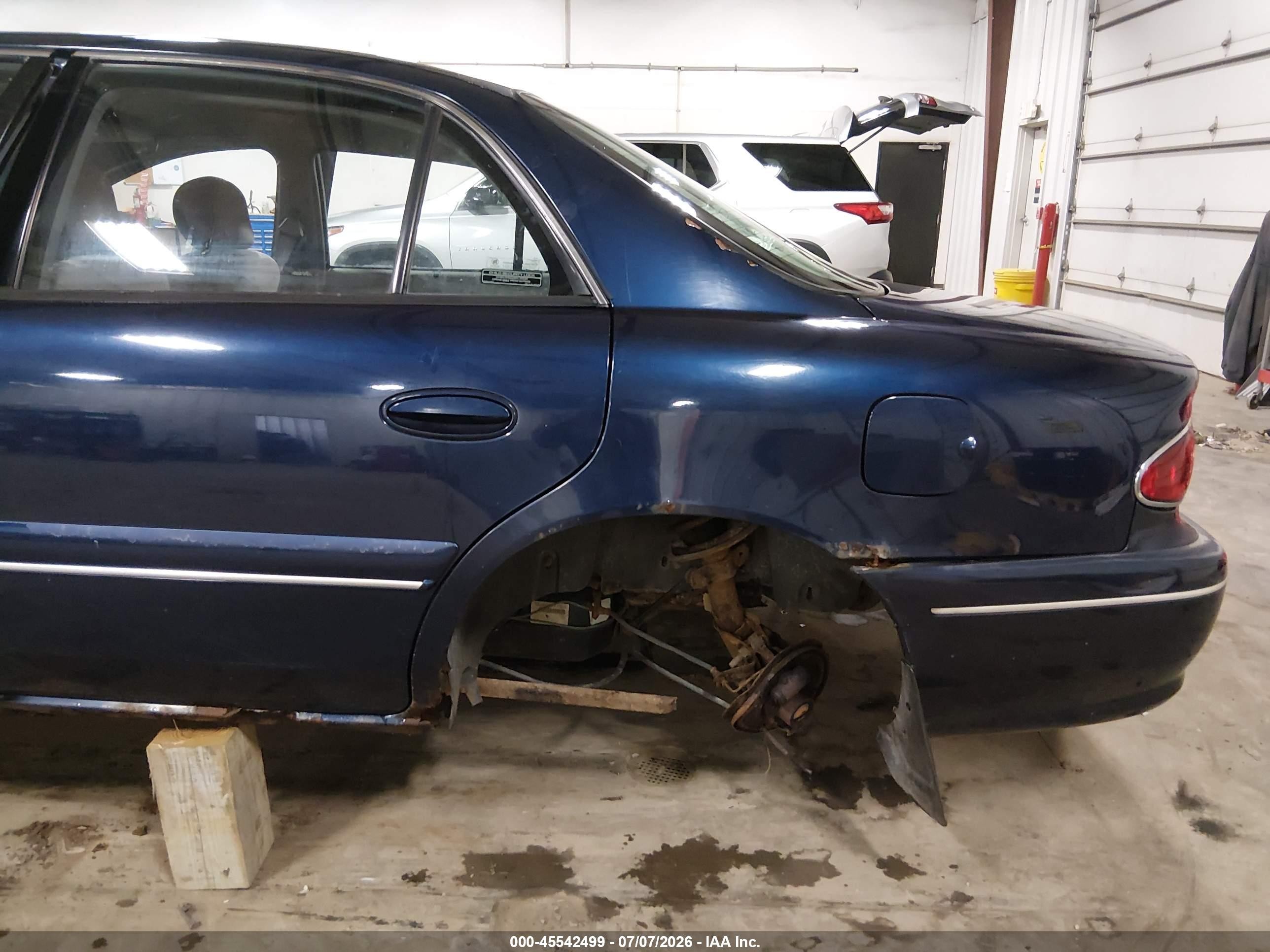 2001 Buick Century Custom Blue vin: 2G4WS52J411309916