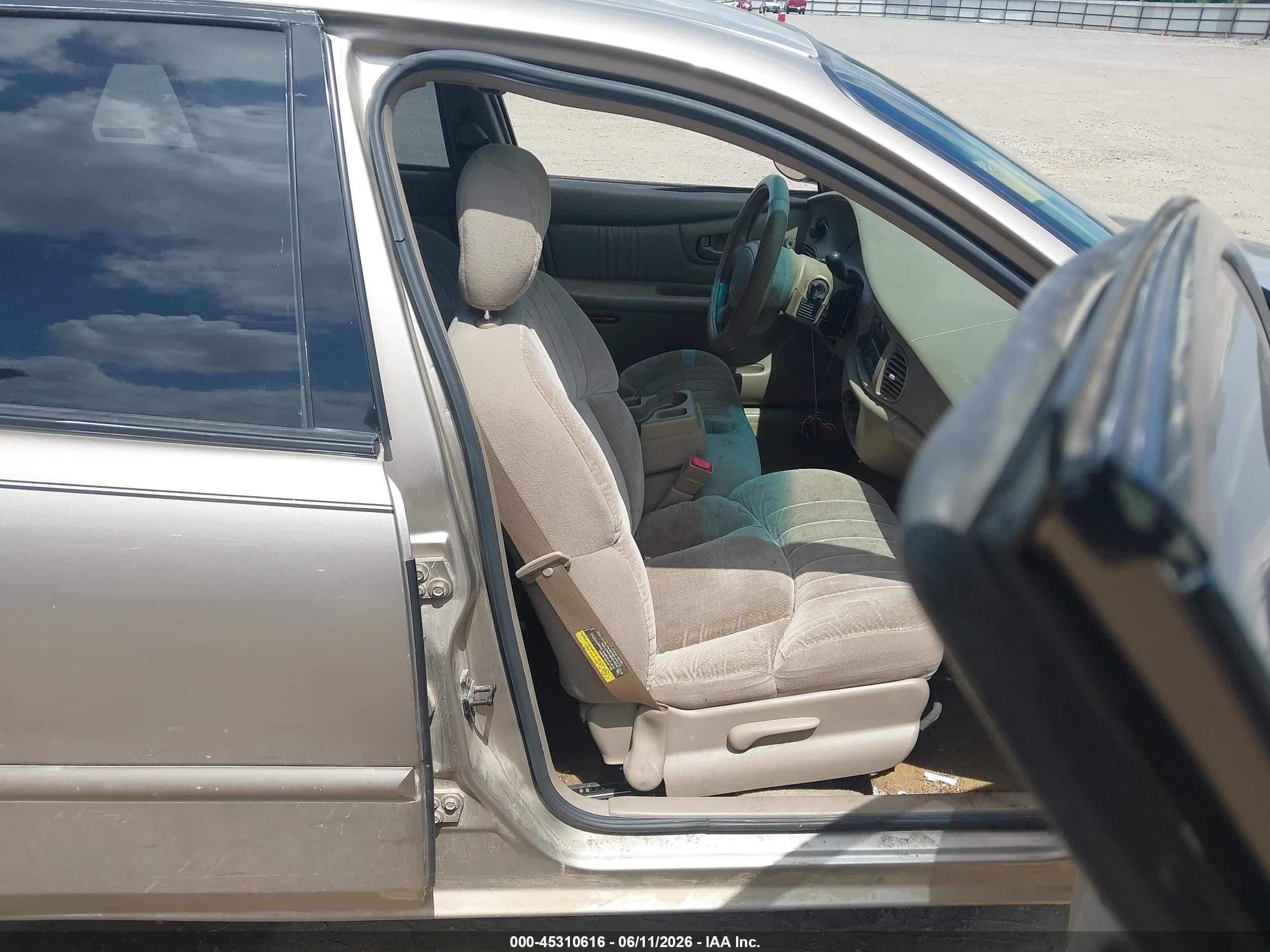 2003 Buick Century Custom Beige vin: 2G4WS52J431132271