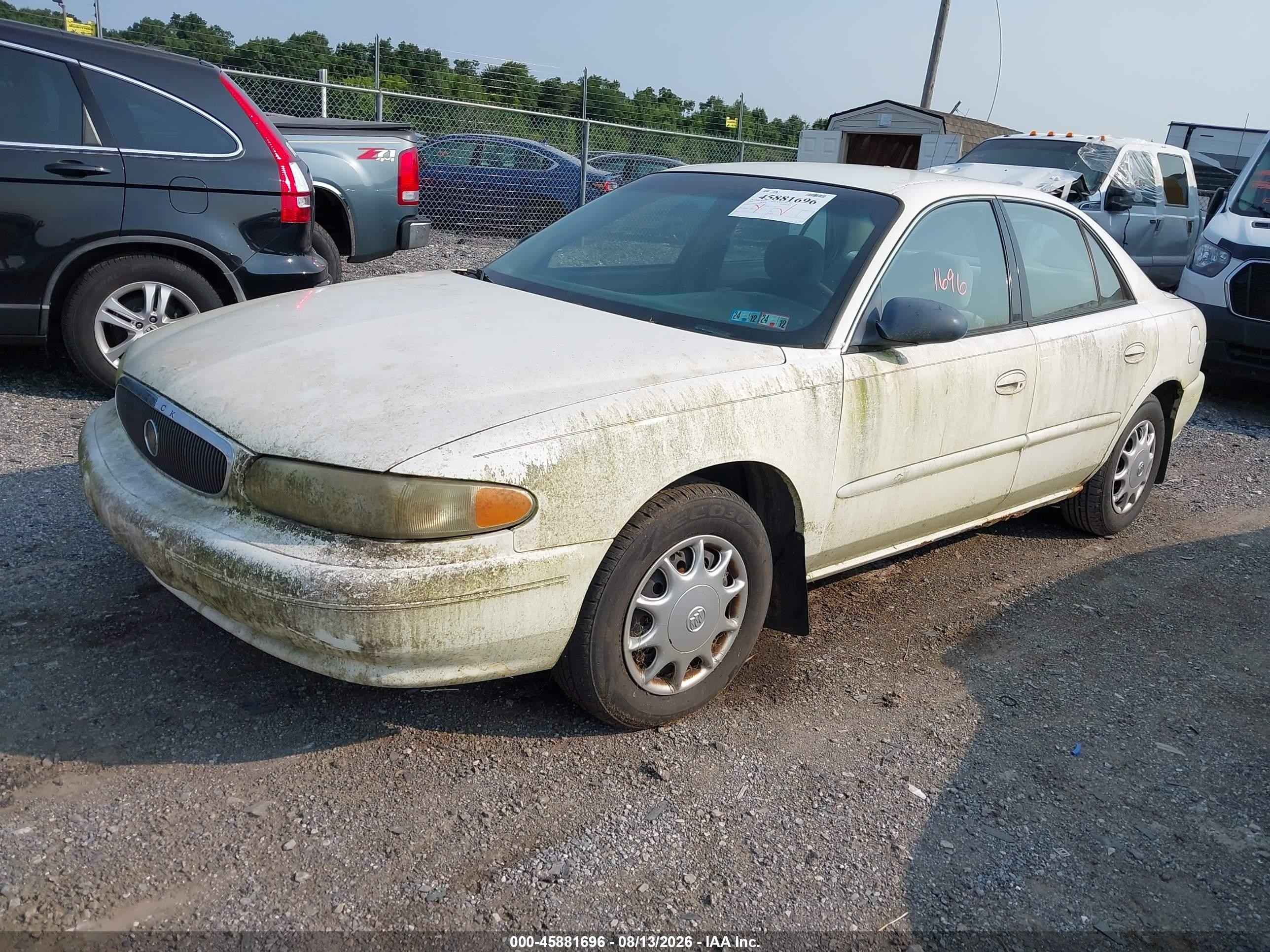 2004 Buick Century   White vin: 2G4WS52J441199762