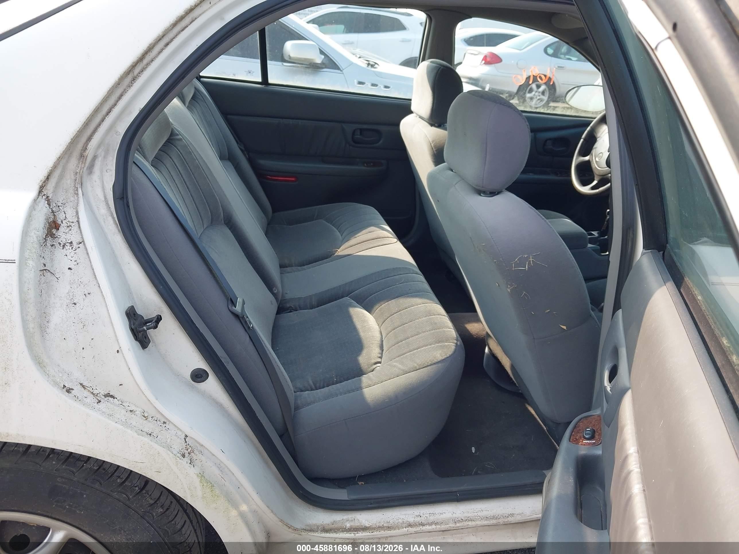 2004 Buick Century   White vin: 2G4WS52J441199762