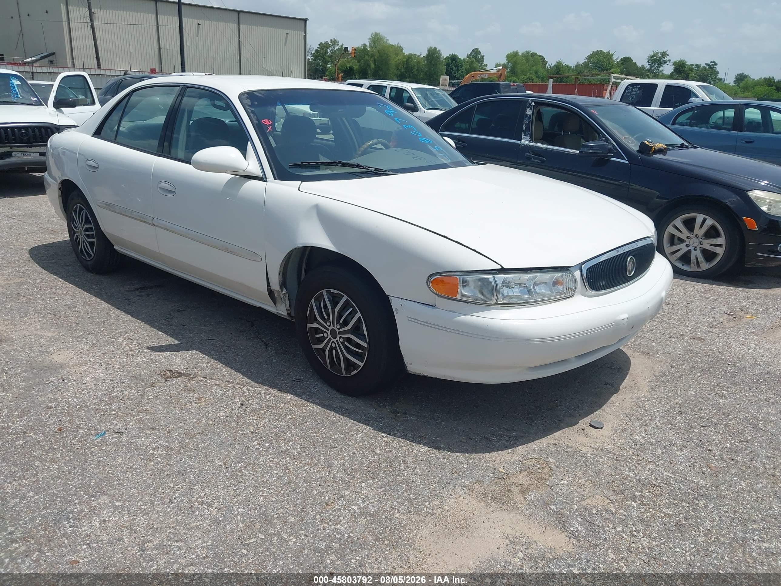 2005 Buick Century   White vin: 2G4WS52J451100083
