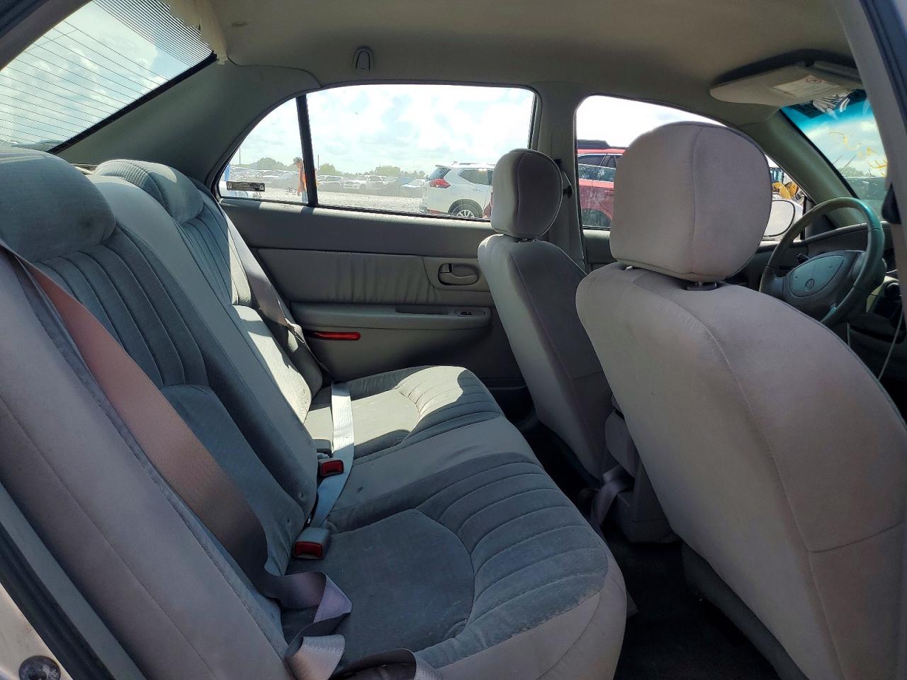 2002 Buick Century Silver vin: 2G4WS52J521273297