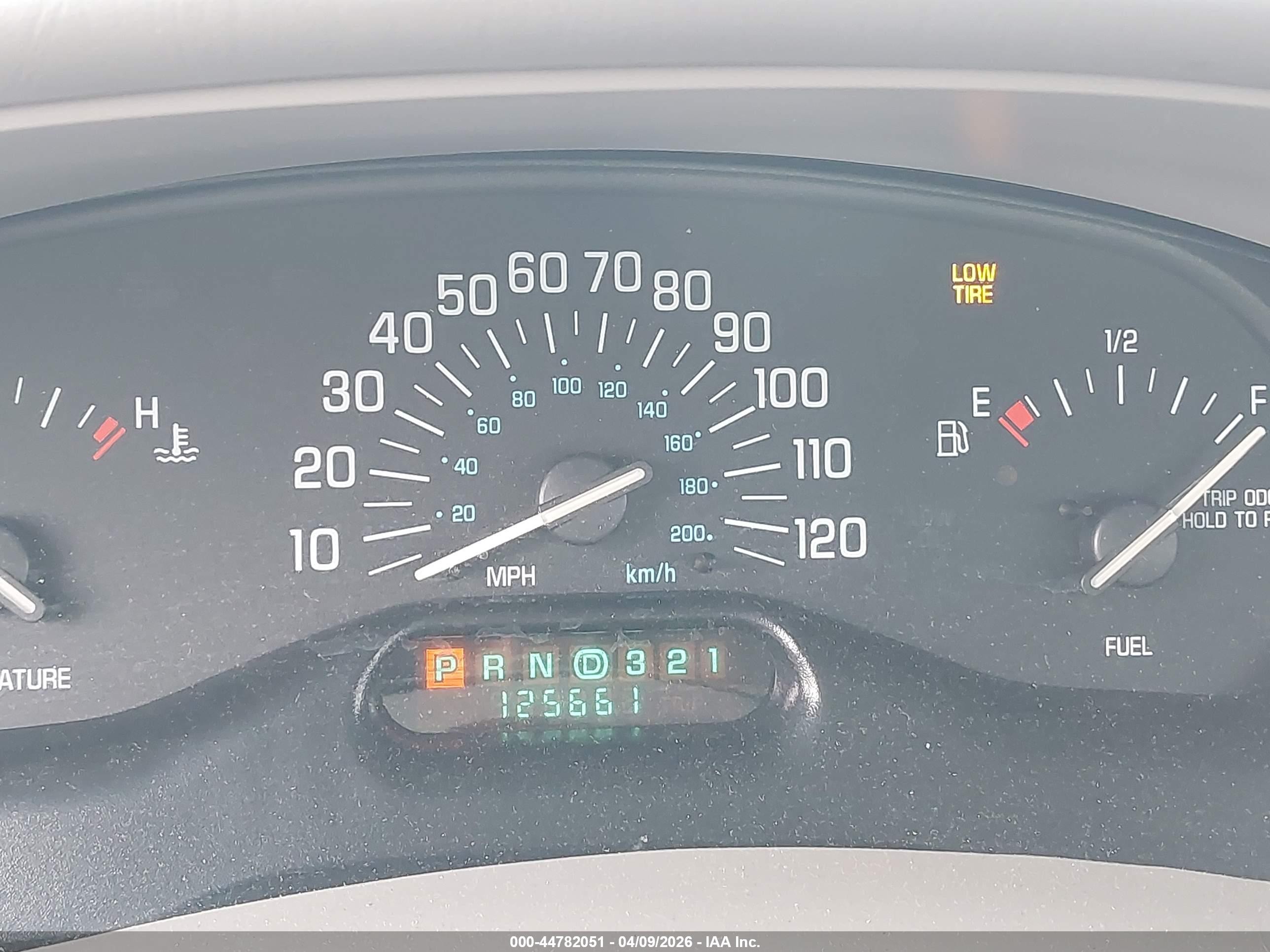 2004 Buick Century   Blue vin: 2G4WS52J541320444