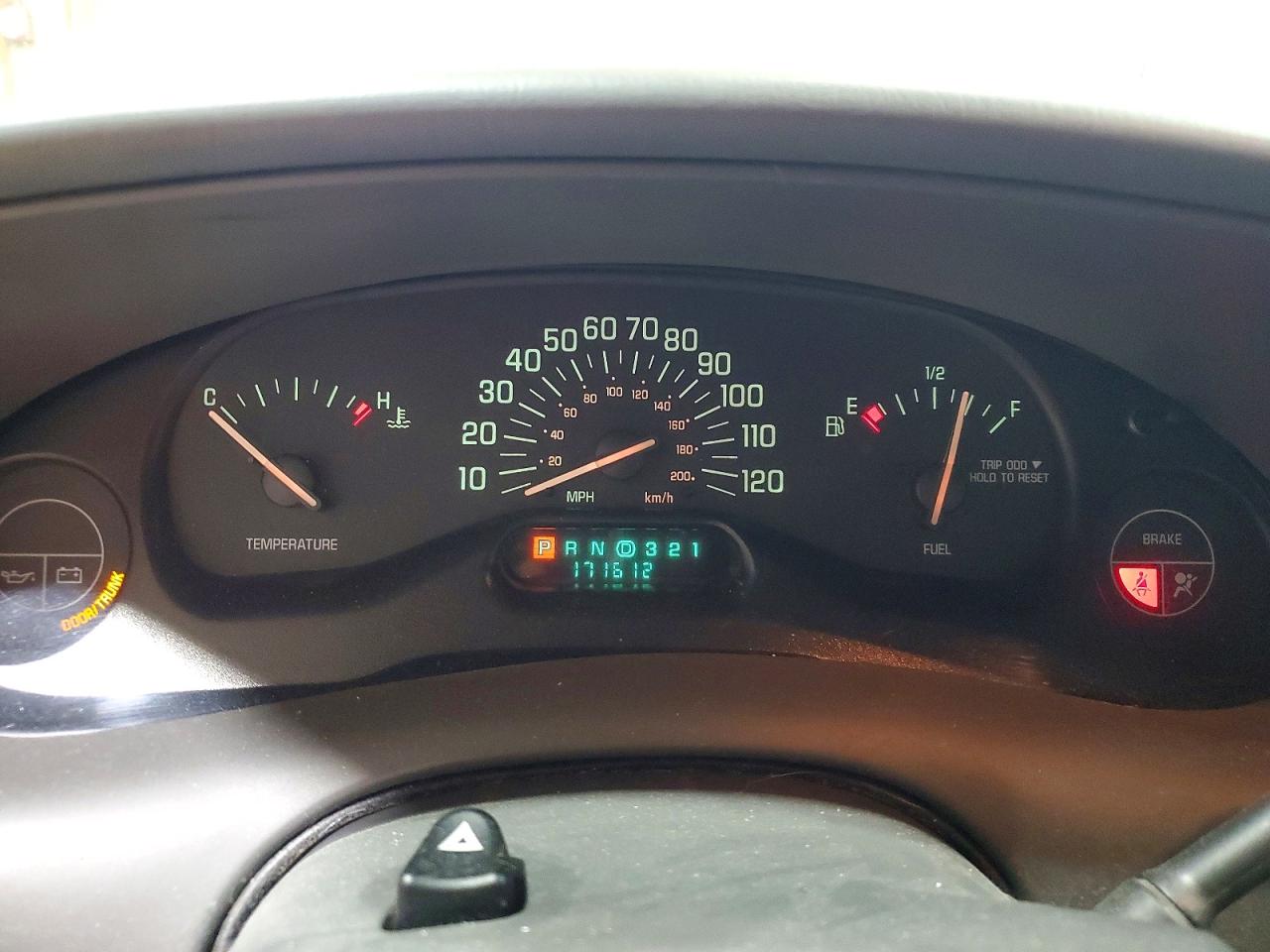 2005 Buick Century Custom Silver vin: 2G4WS52J551118026