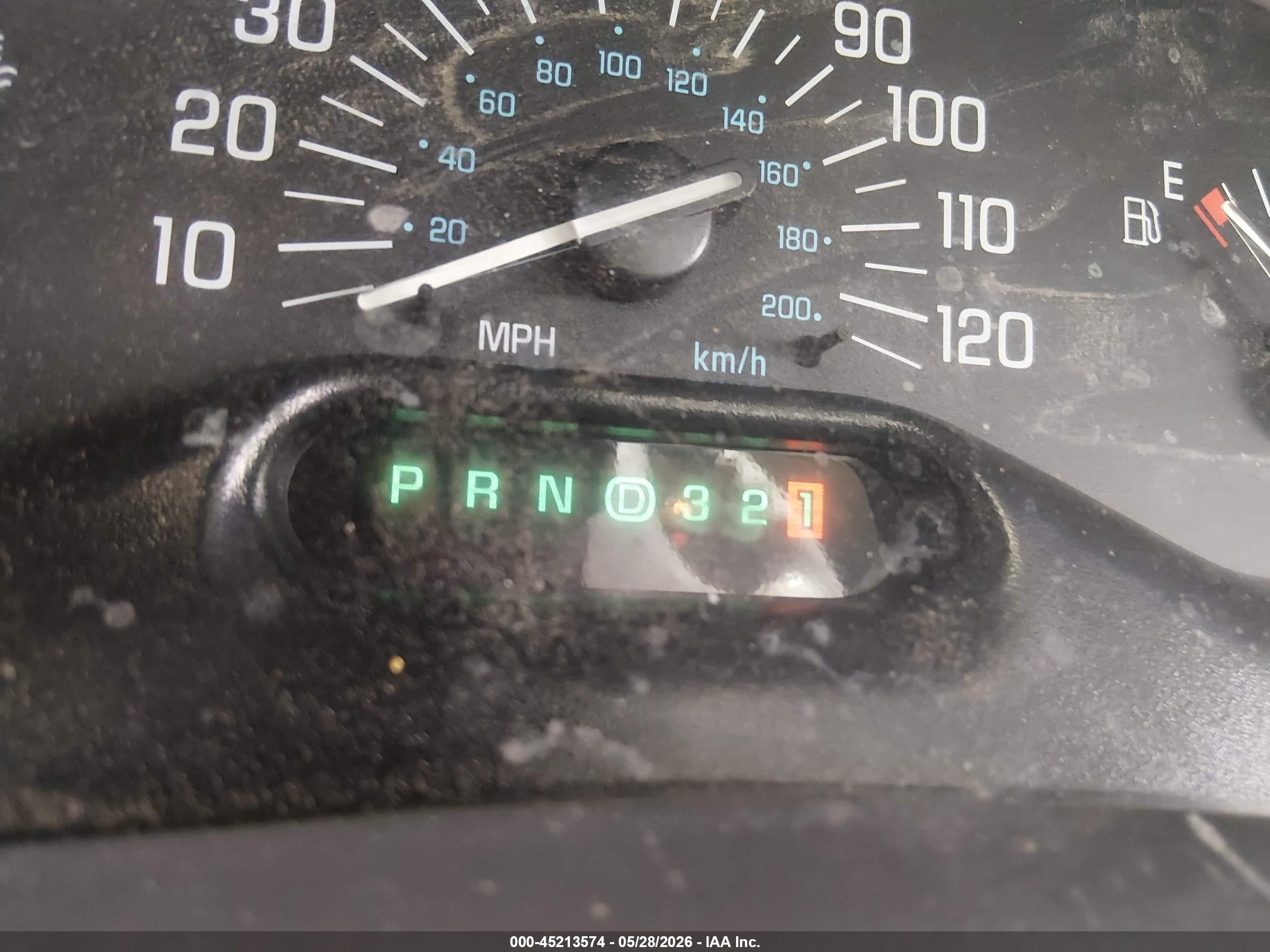 2005 Buick Century   Silver vin: 2G4WS52J551122898