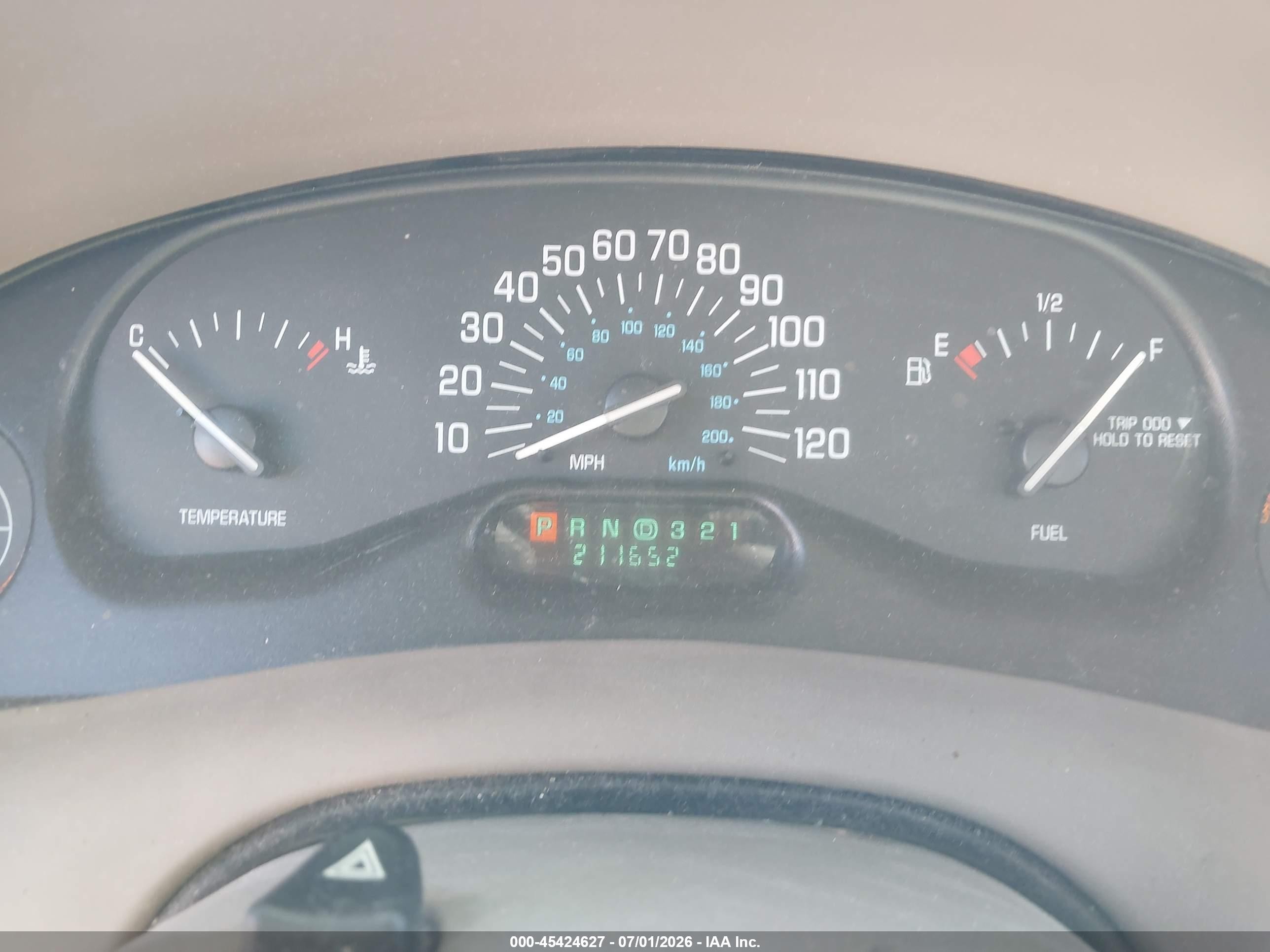2005 Buick Century   Коричневый vin: 2G4WS52J551124912