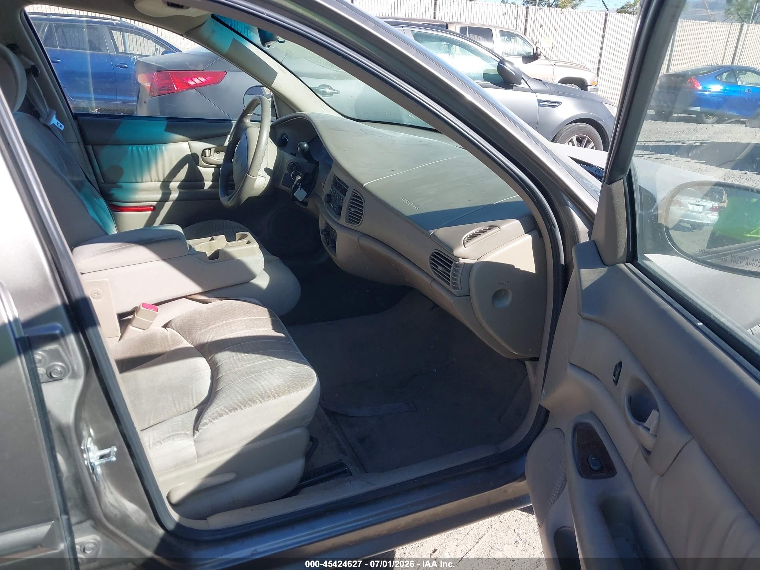 2005 Buick Century   Коричневый vin: 2G4WS52J551124912
