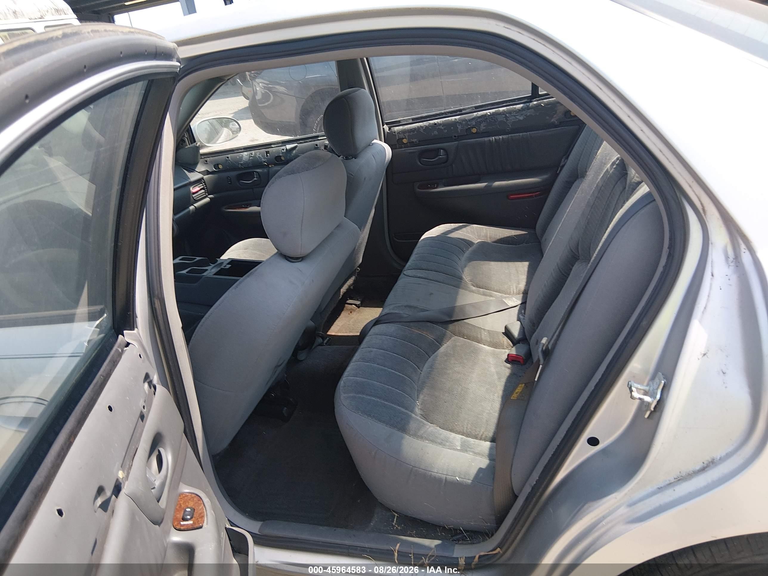 2005 Buick Century   Silver vin: 2G4WS52J551142066