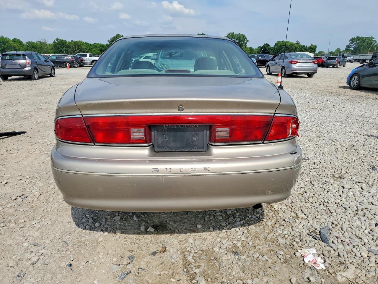 2002 Buick Century Custom Gold vin: 2G4WS52J621148146