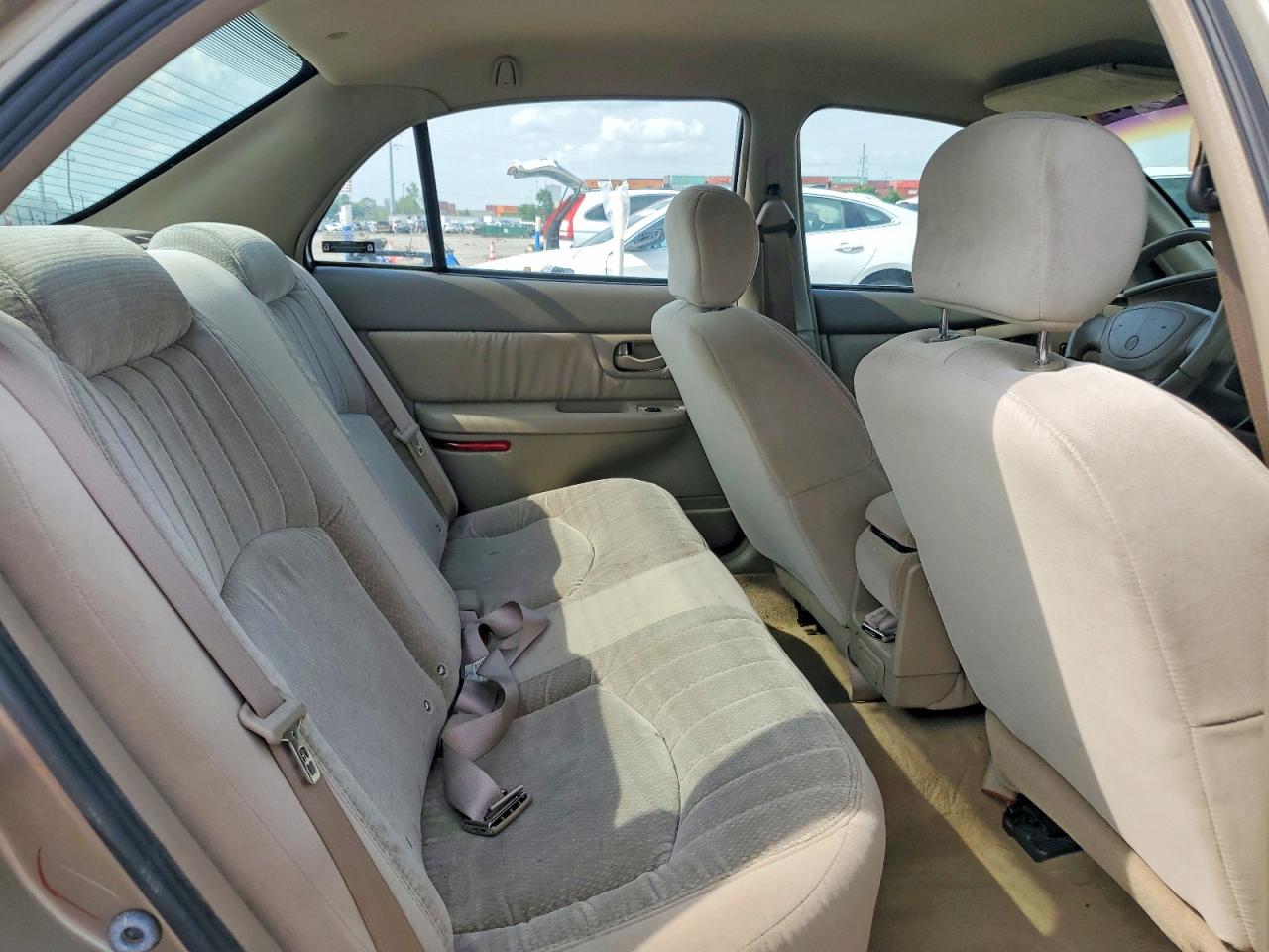 2002 Buick Century Custom Gold vin: 2G4WS52J621148146