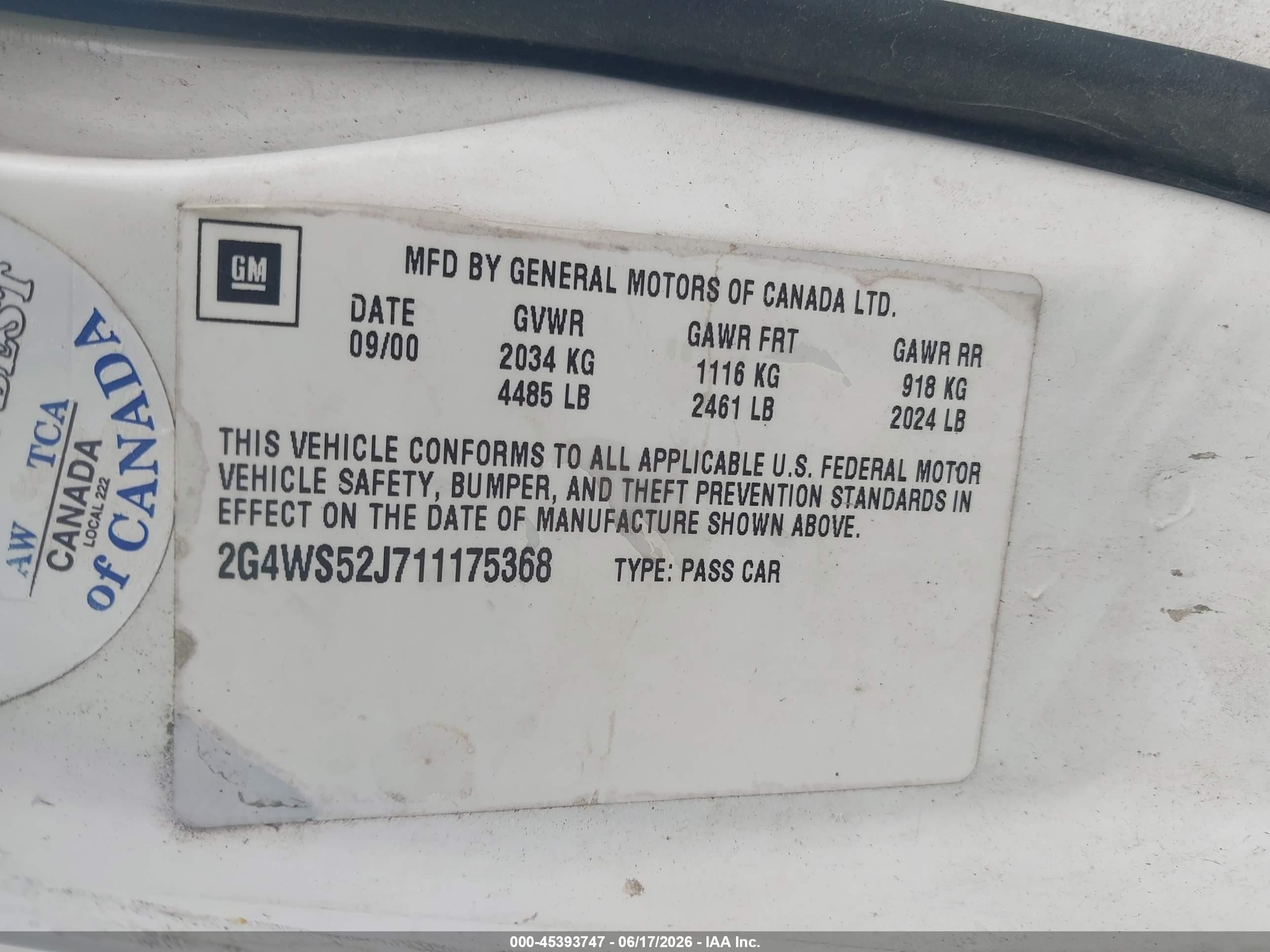 2001 Buick Century Custom White vin: 2G4WS52J711175368