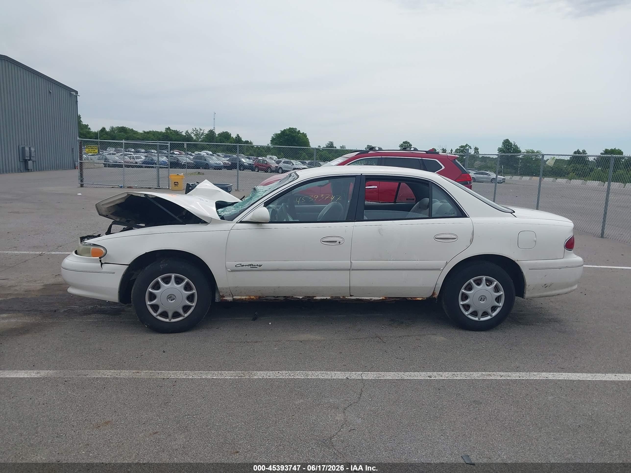 2001 Buick Century Custom White vin: 2G4WS52J711175368