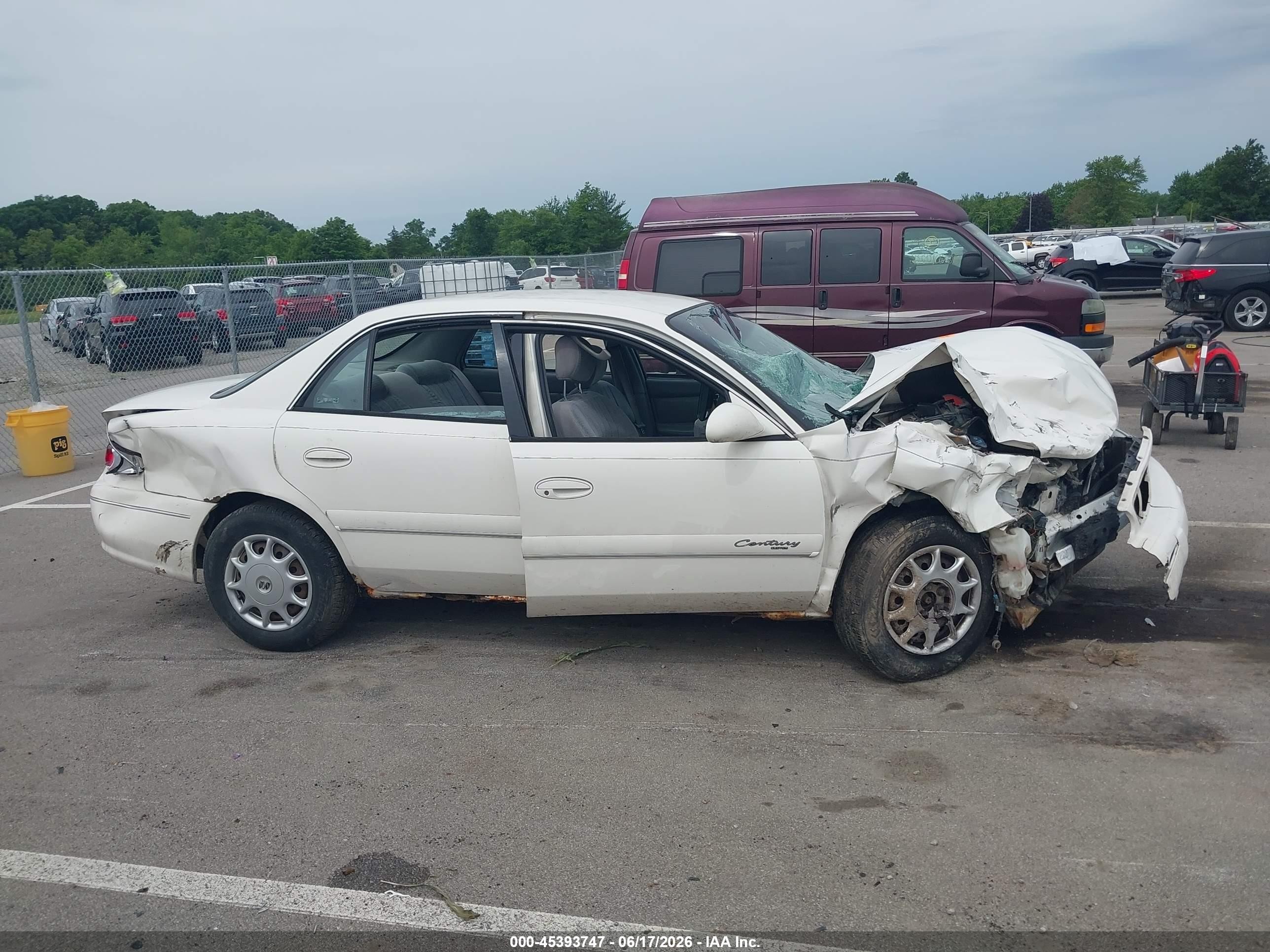 2001 Buick Century Custom White vin: 2G4WS52J711175368