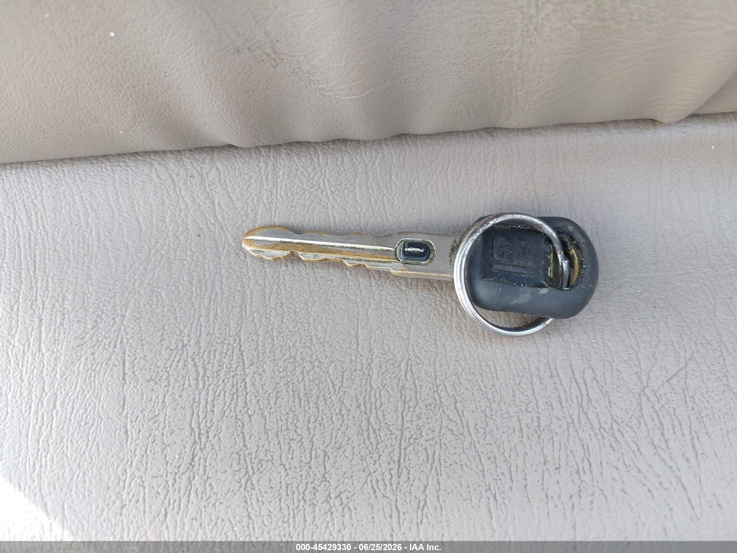 2002 Buick Century Custom Gold vin: 2G4WS52J721152769