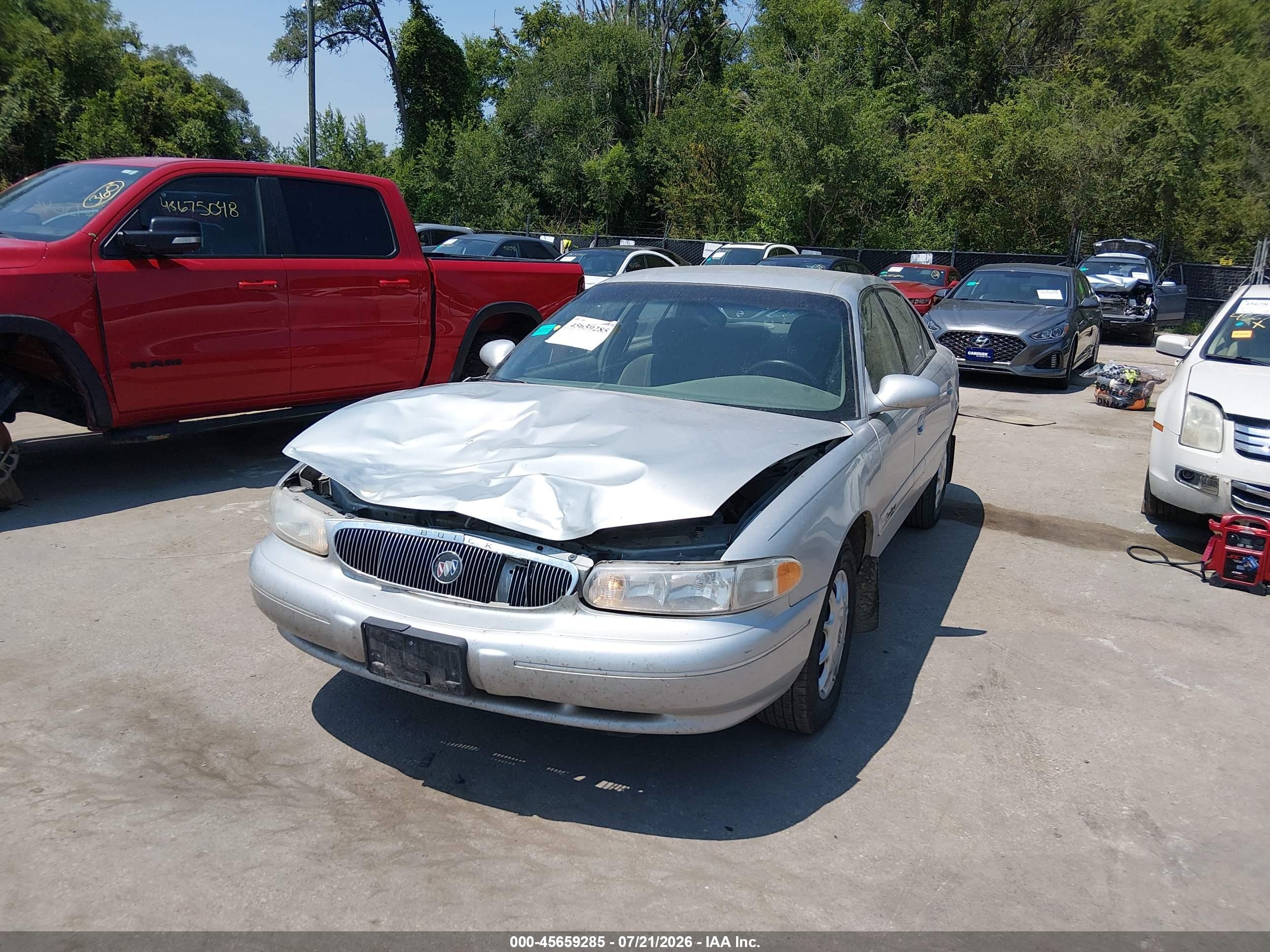 2002 Buick Century Custom Серебряный vin: 2G4WS52J721205065