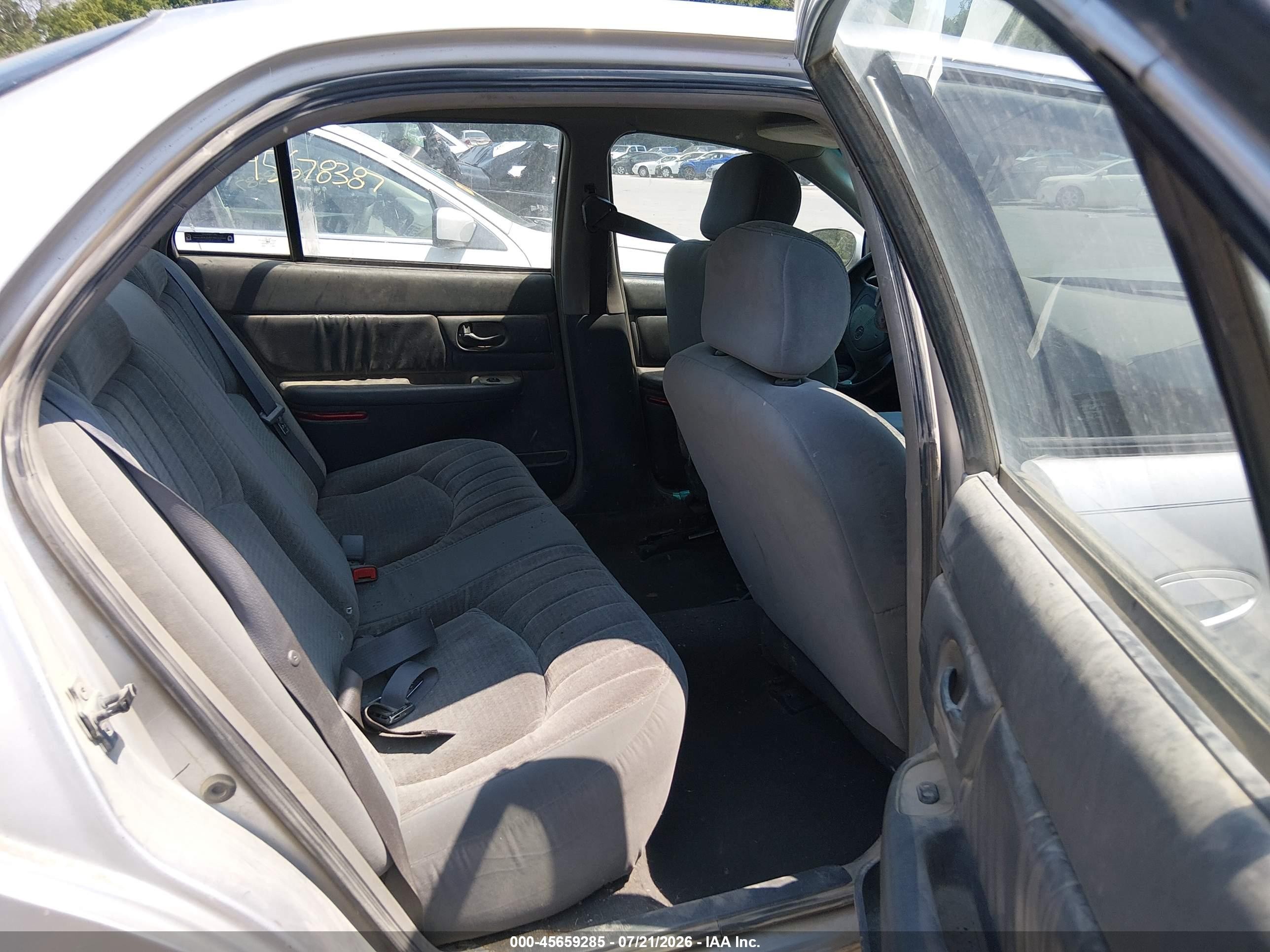 2002 Buick Century Custom Серебряный vin: 2G4WS52J721205065