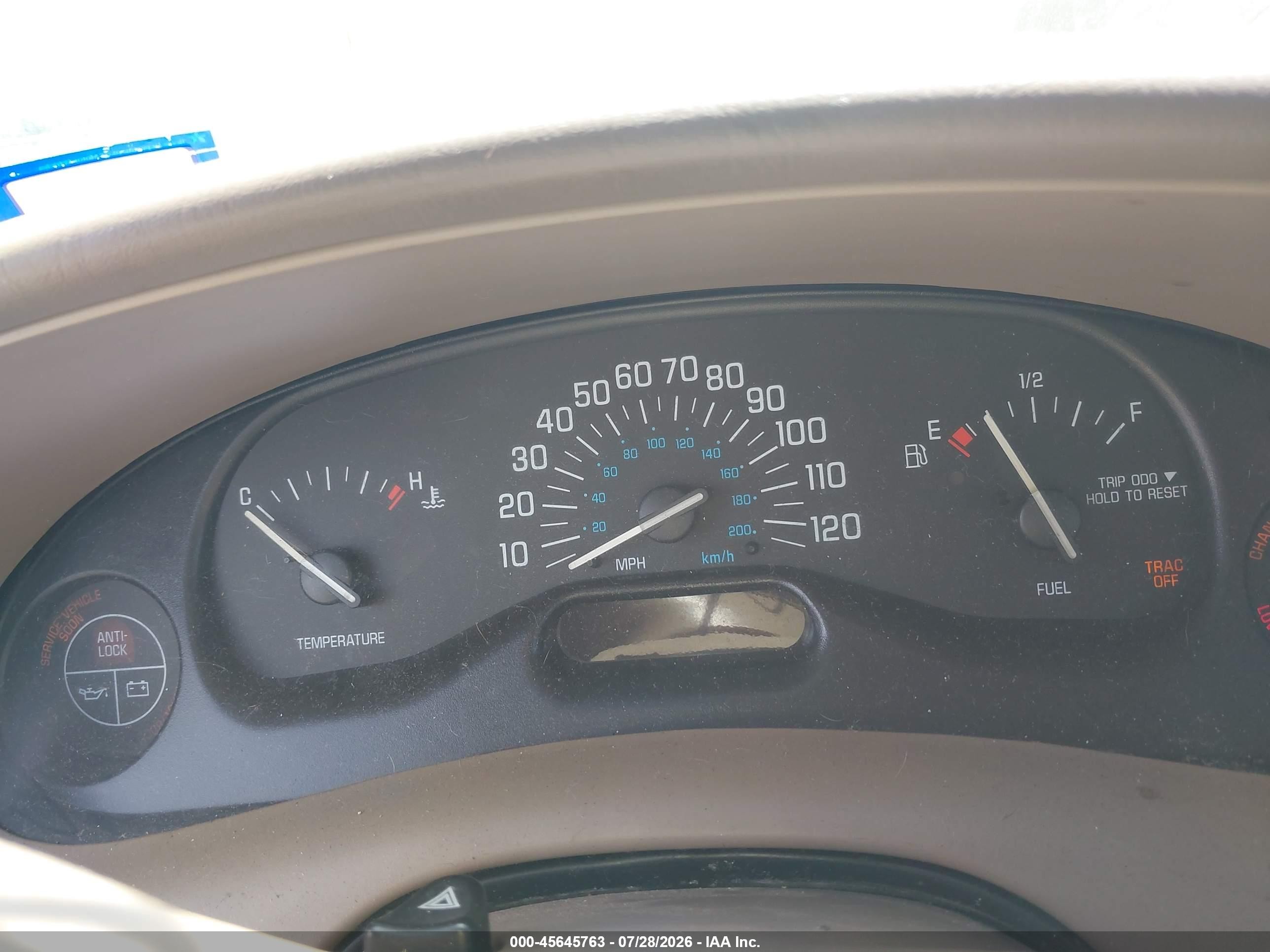 2002 Buick Century Custom Tan vin: 2G4WS52J721291588