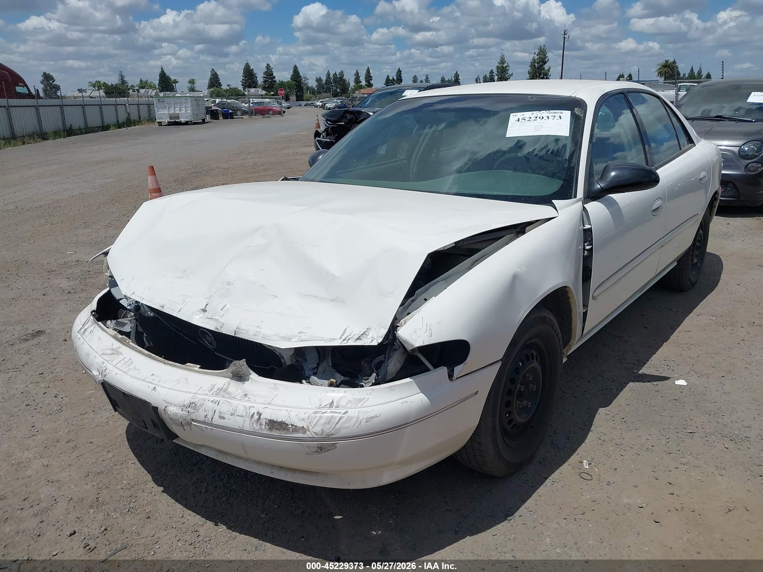 2003 Buick Century Custom White vin: 2G4WS52J731211479