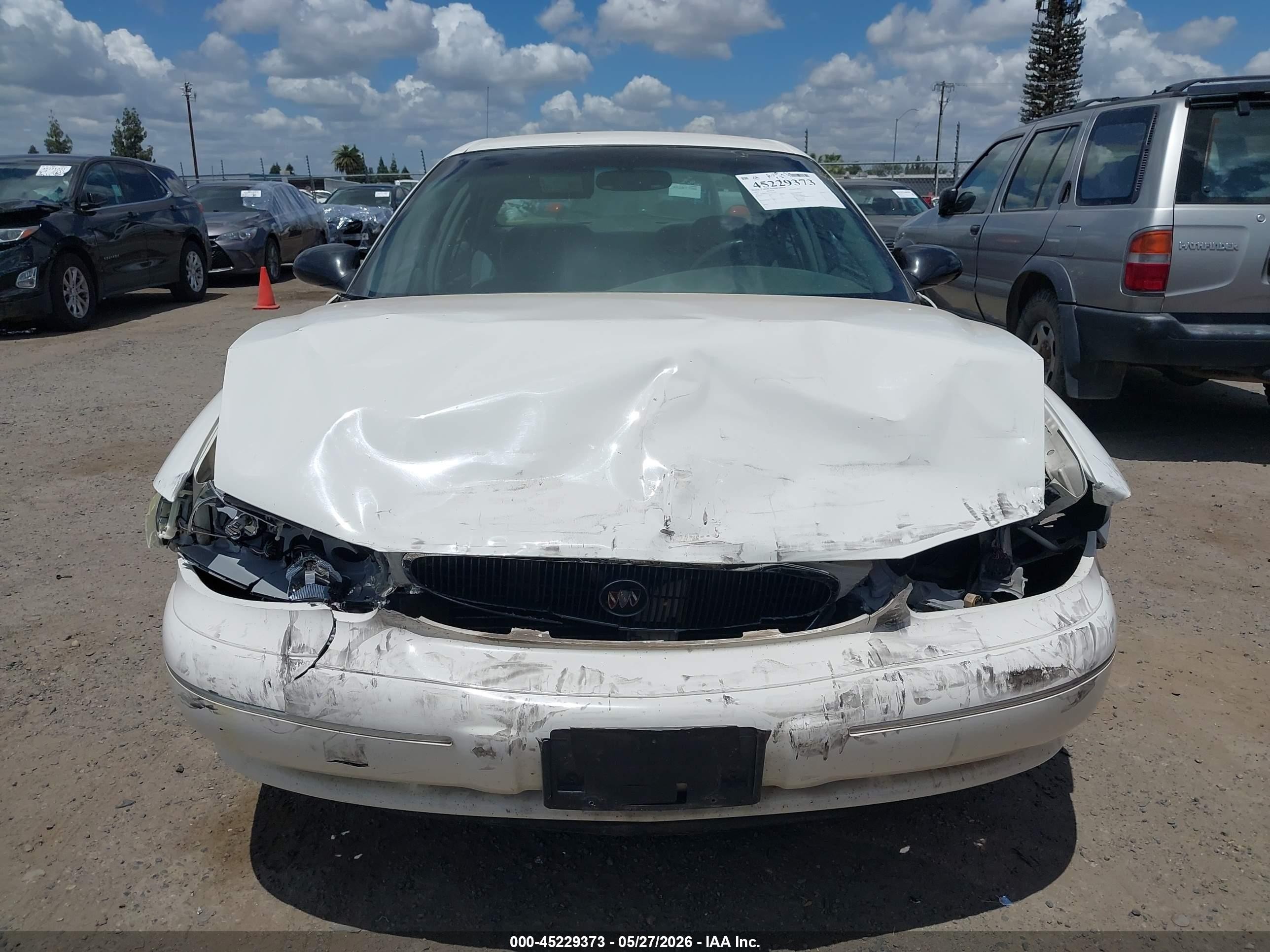 2003 Buick Century Custom White vin: 2G4WS52J731211479