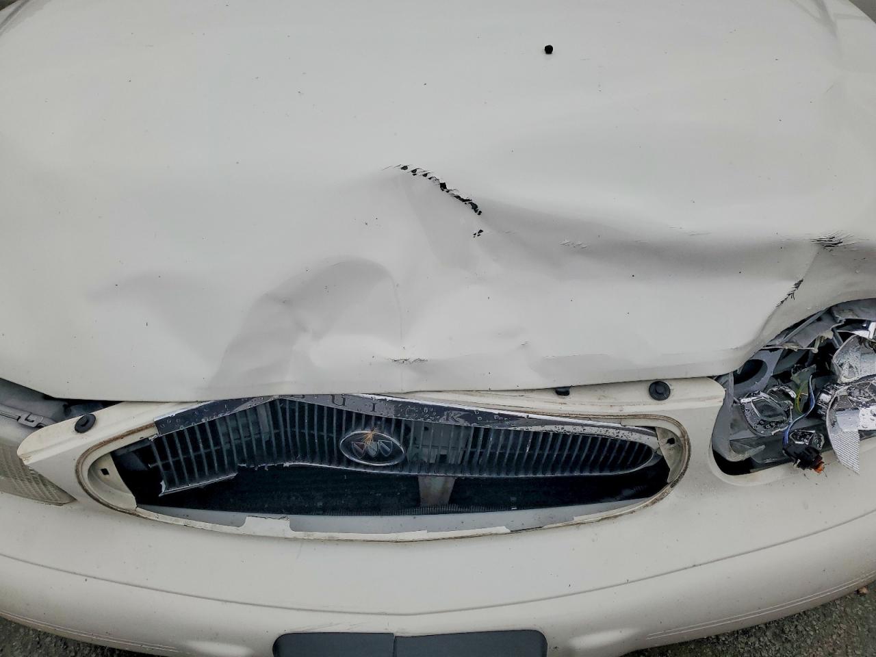 2004 Buick Century Custom White vin: 2G4WS52J741259632