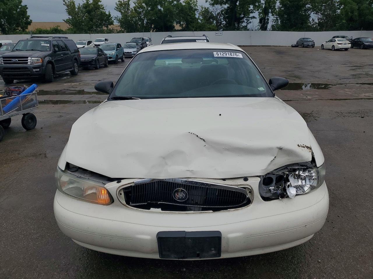2004 Buick Century Custom White vin: 2G4WS52J741259632