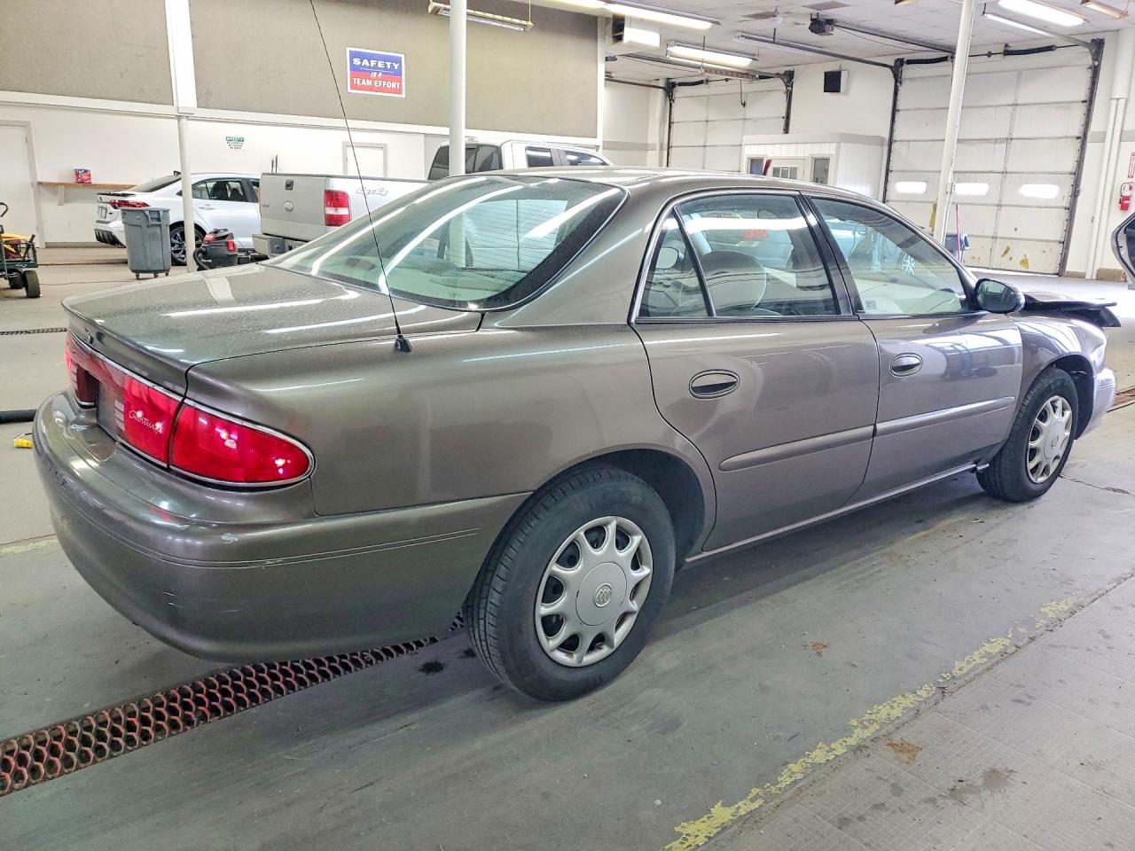 2004 Buick Century Custom Желто-коричневый vin: 2G4WS52J741292811
