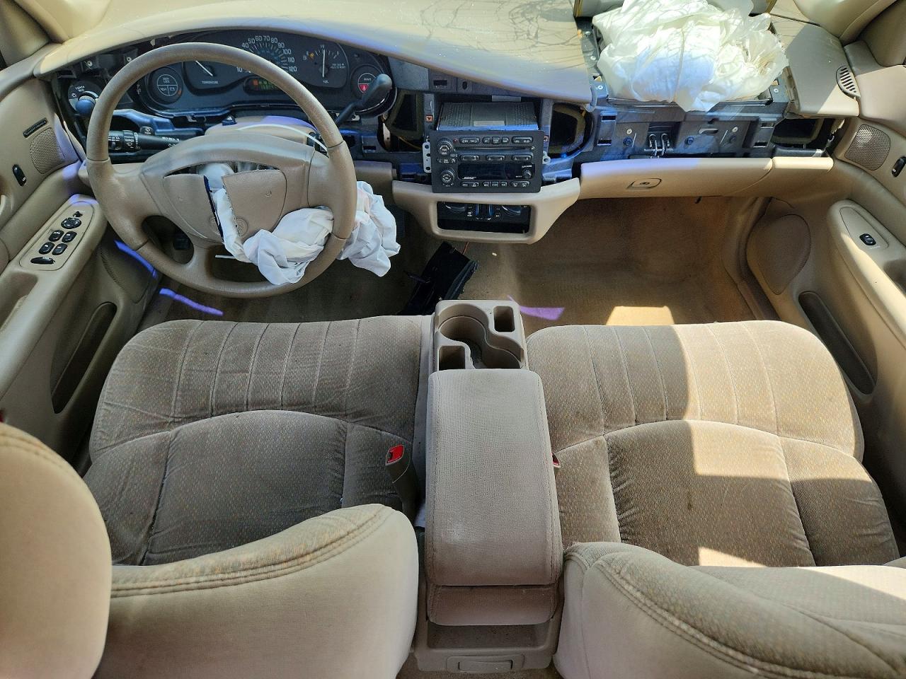 2001 Buick Century Custom White vin: 2G4WS52J811193717