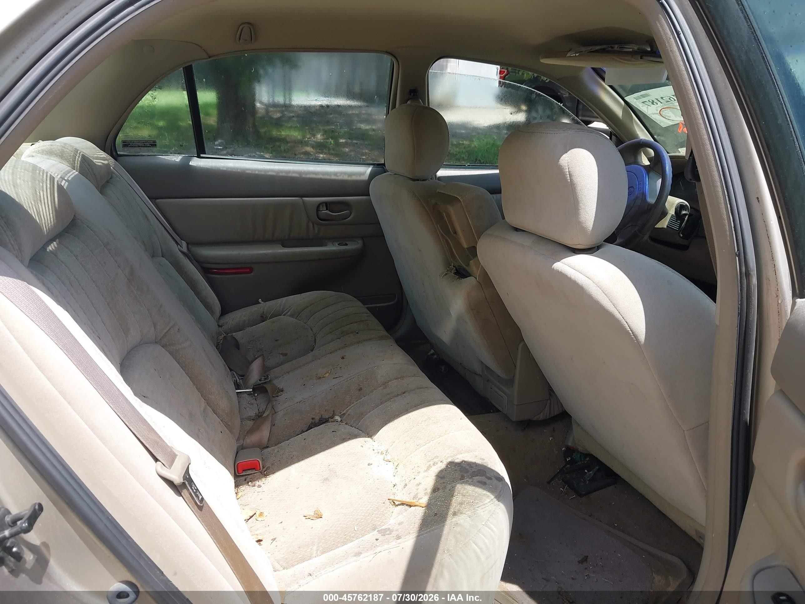 2001 Buick Century Custom Silver vin: 2G4WS52J811197184