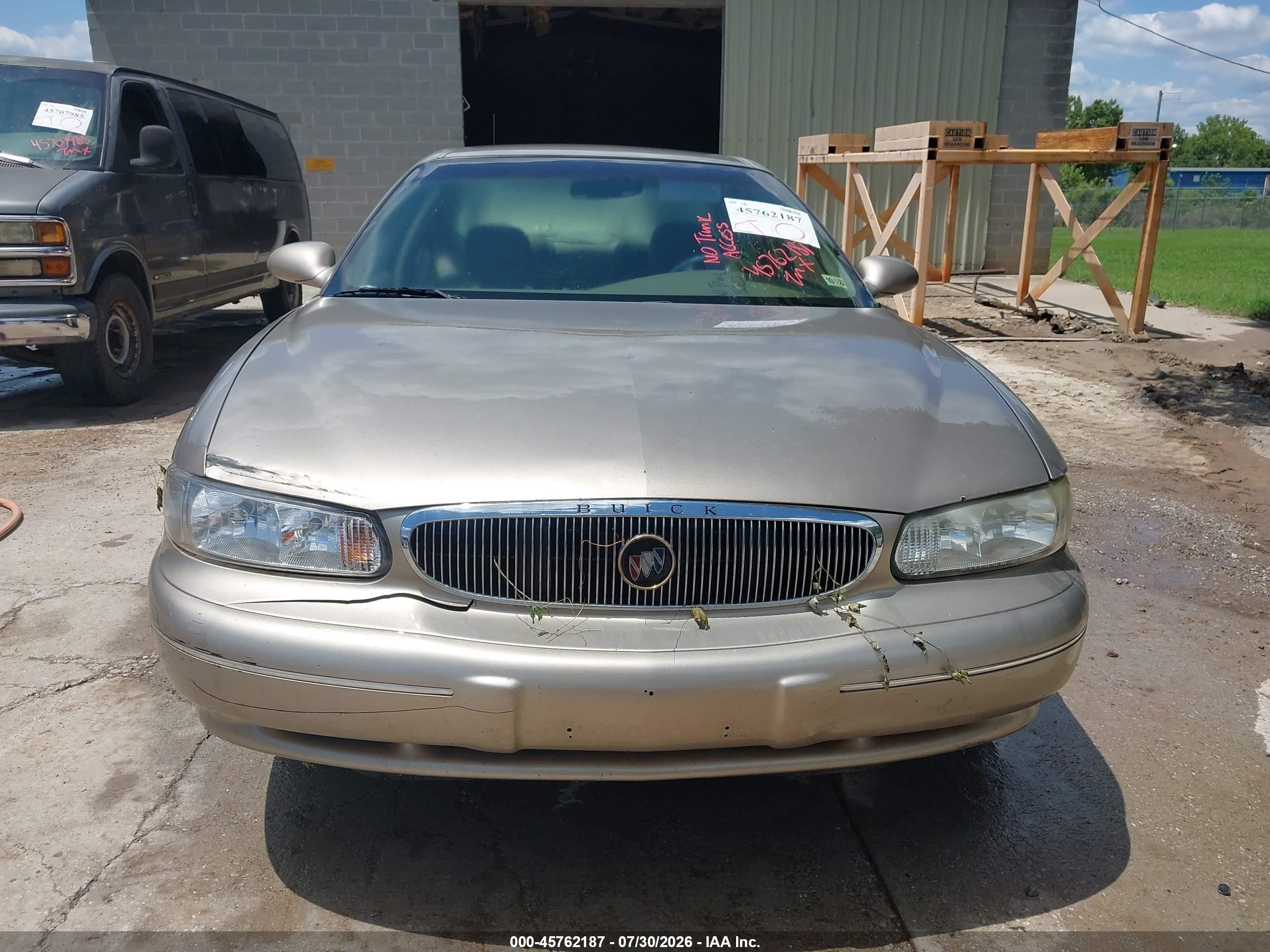 2001 Buick Century Custom Silver vin: 2G4WS52J811197184