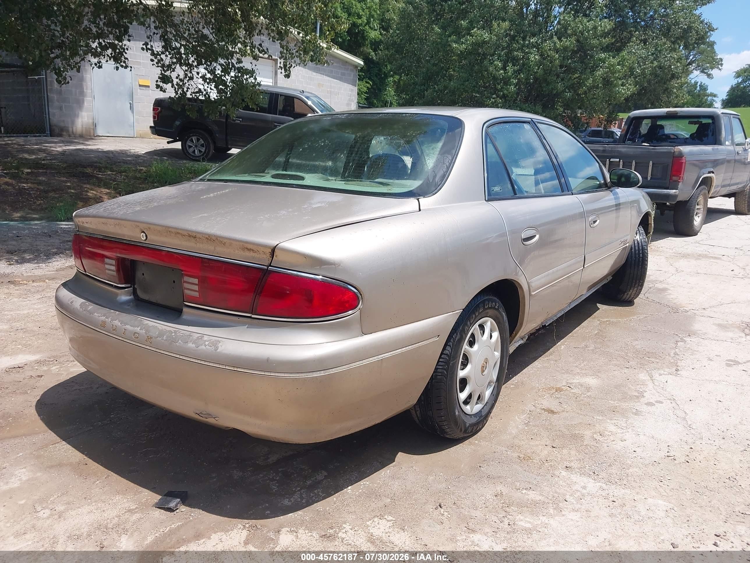 2001 Buick Century Custom Silver vin: 2G4WS52J811197184