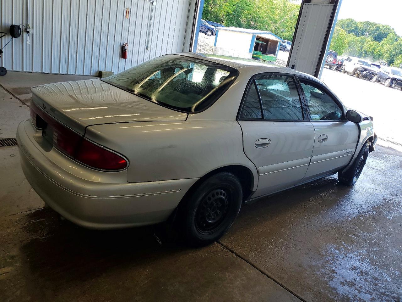 2002 Buick Century Custom Silver vin: 2G4WS52J821270457