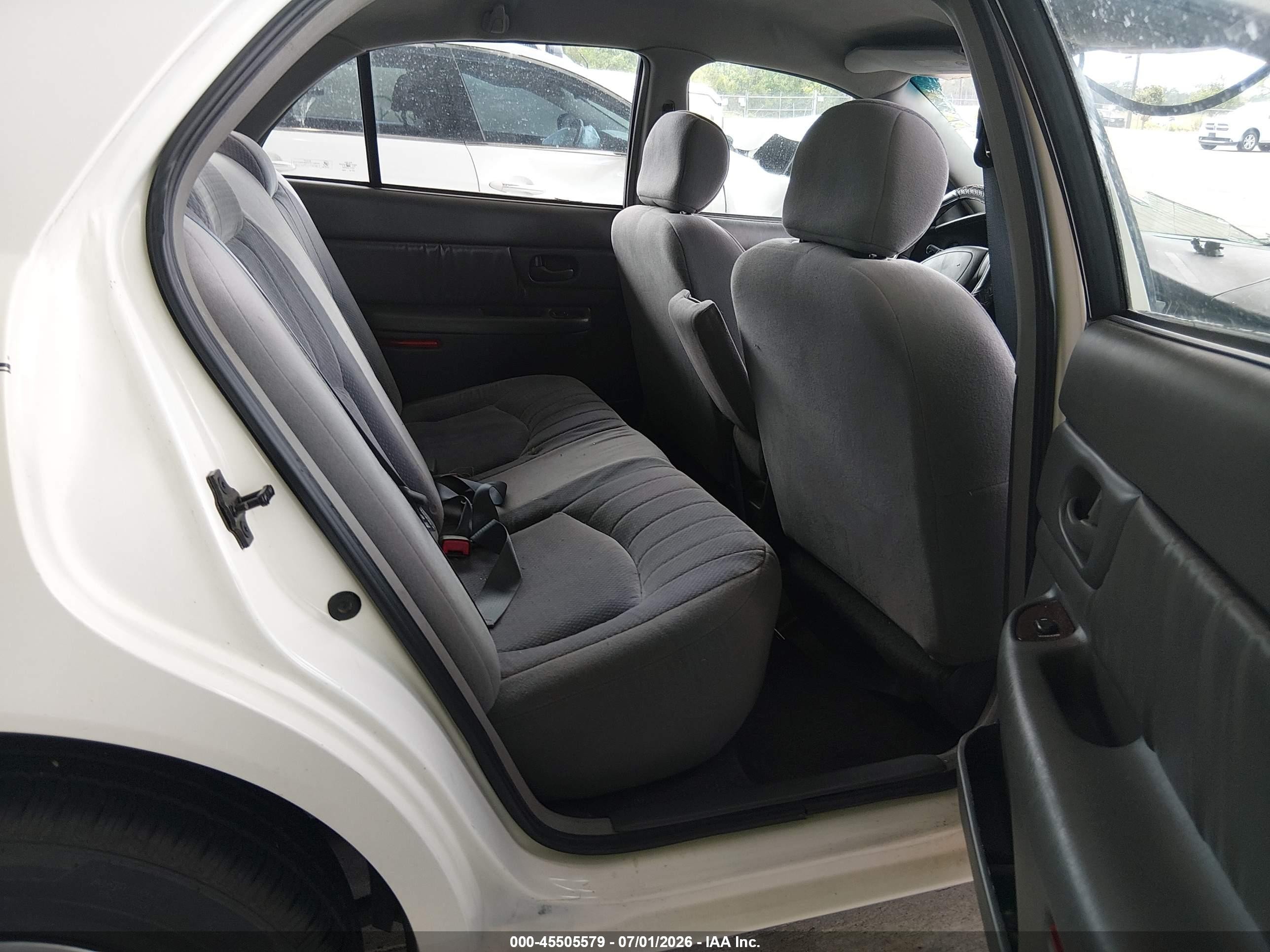 2003 Buick Century Custom White vin: 2G4WS52J831263543