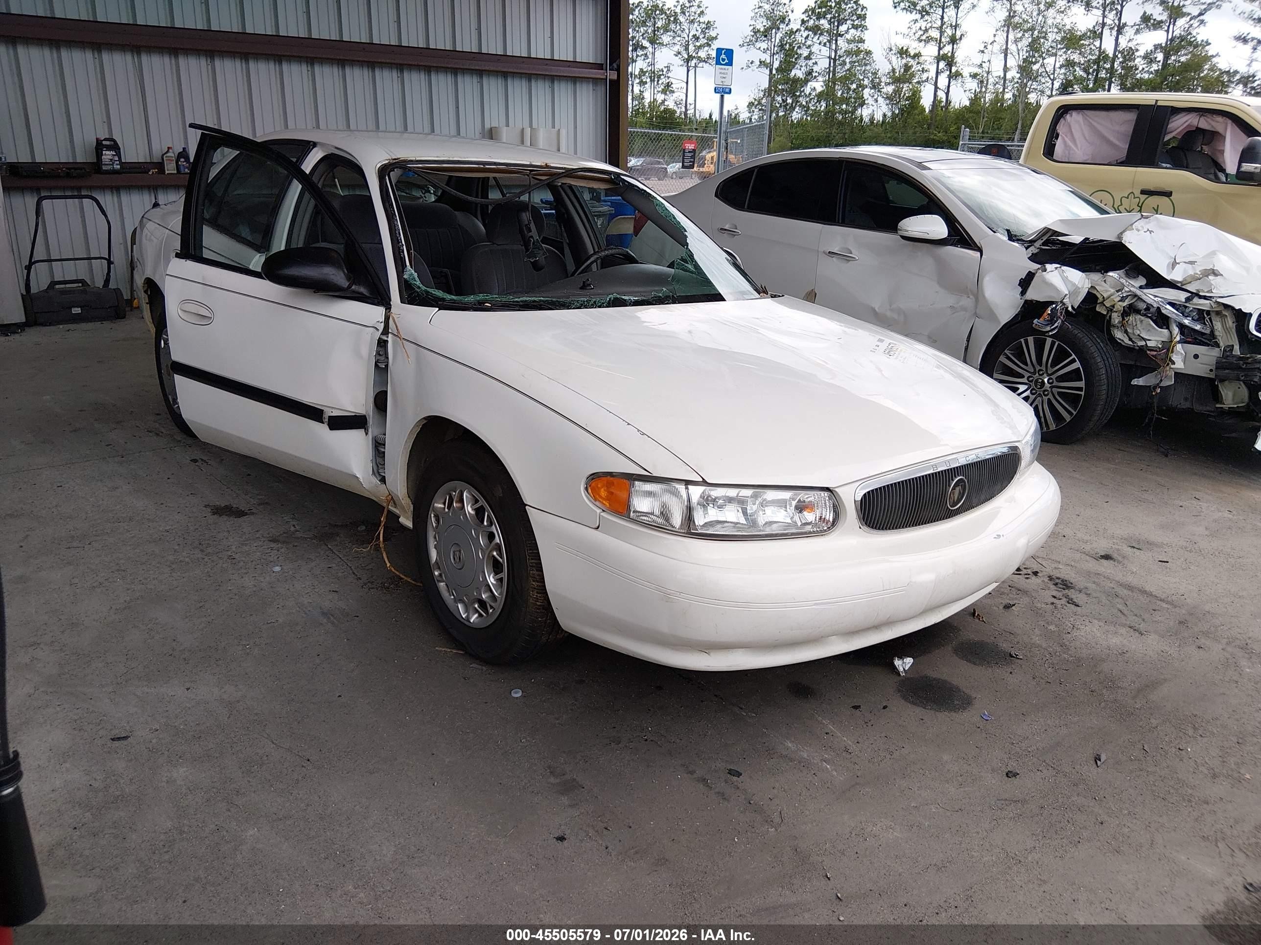 2003 Buick Century Custom White vin: 2G4WS52J831263543