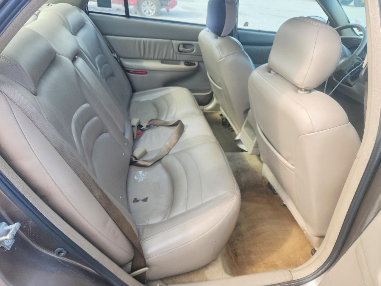 2004 Buick Century Tan vin: 2G4WS52J841331843