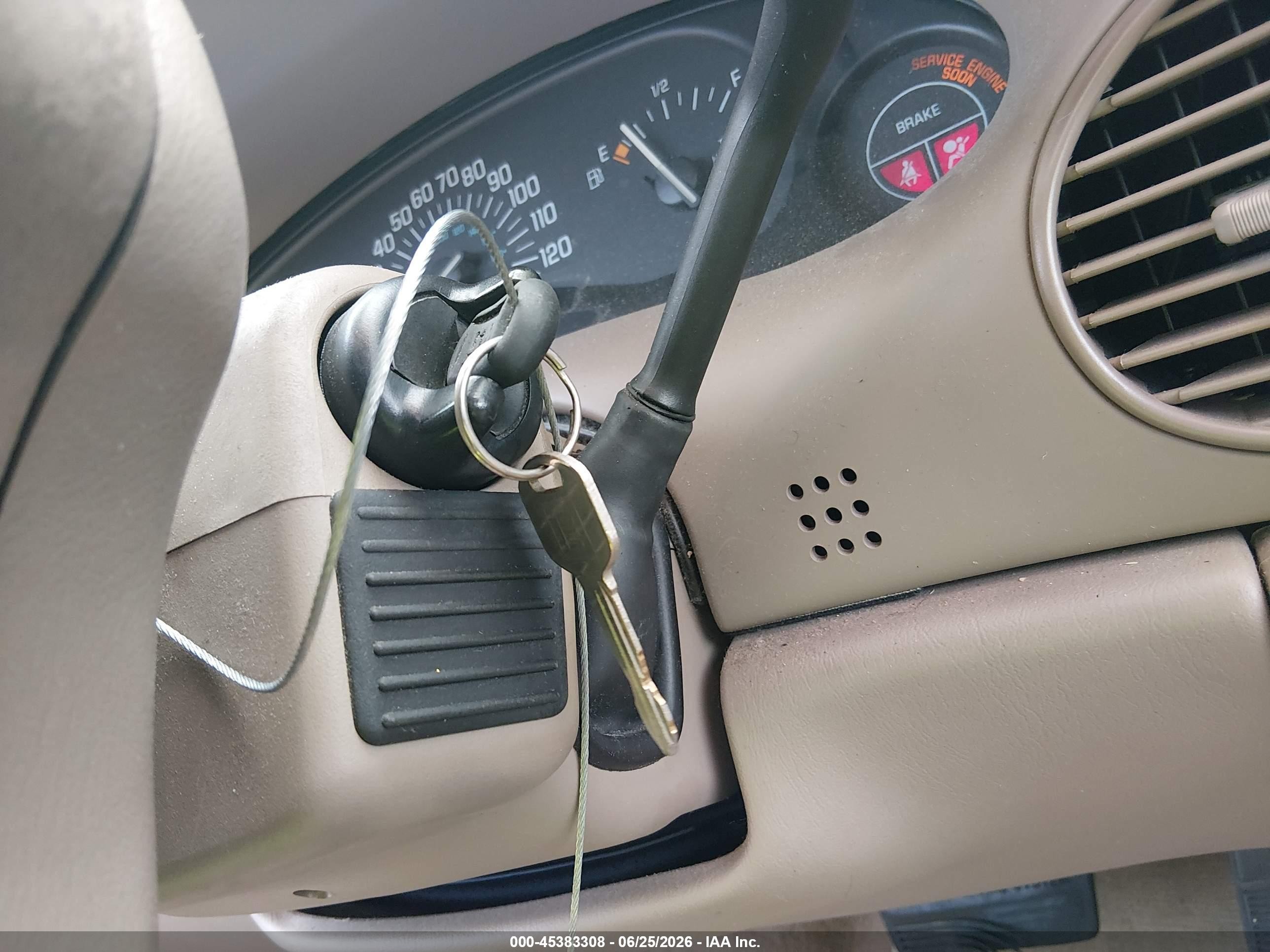 2002 Buick Century Custom Золотой vin: 2G4WS52J921106523