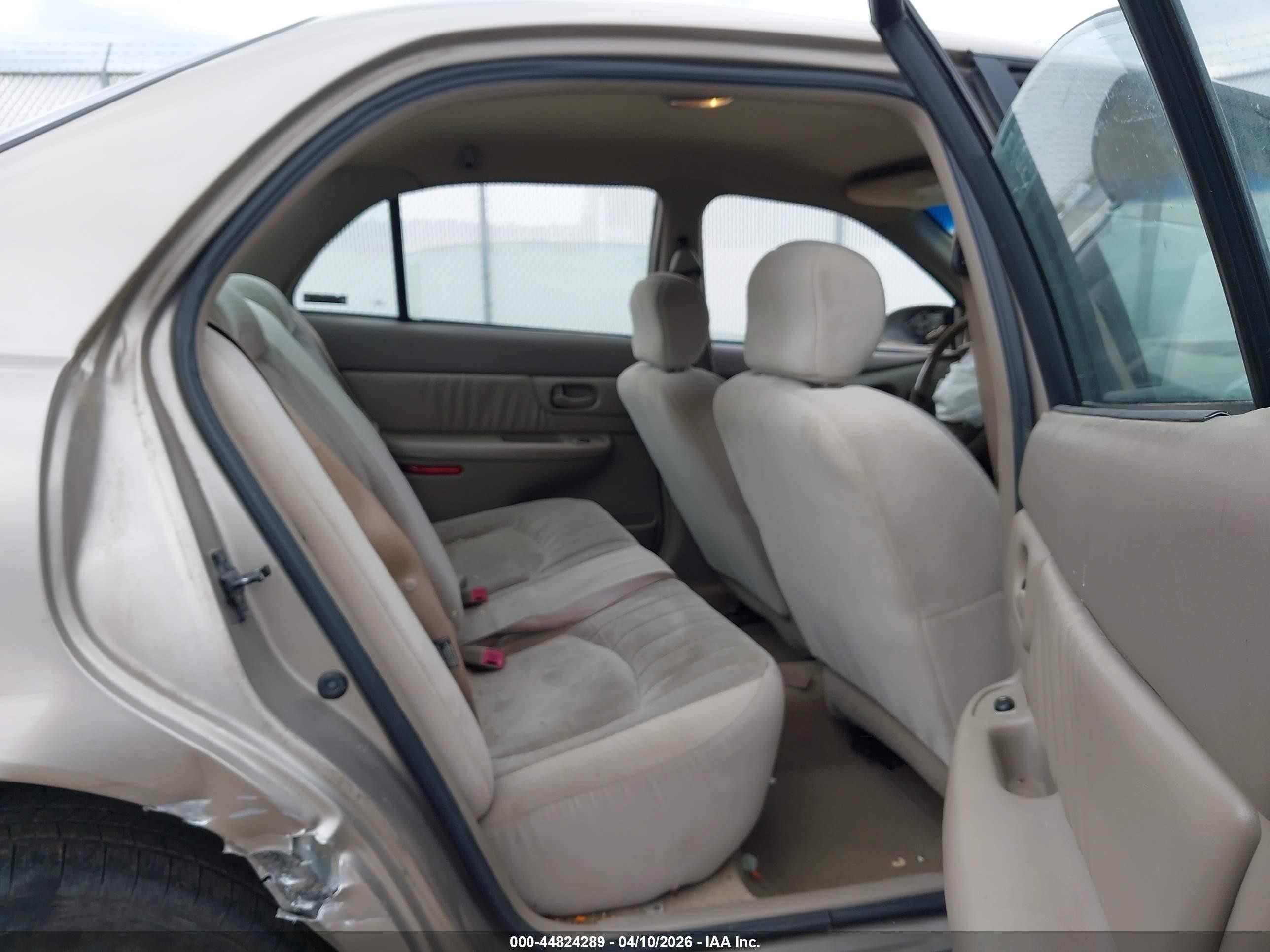 2002 Buick Century Custom Tan vin: 2G4WS52J921259578