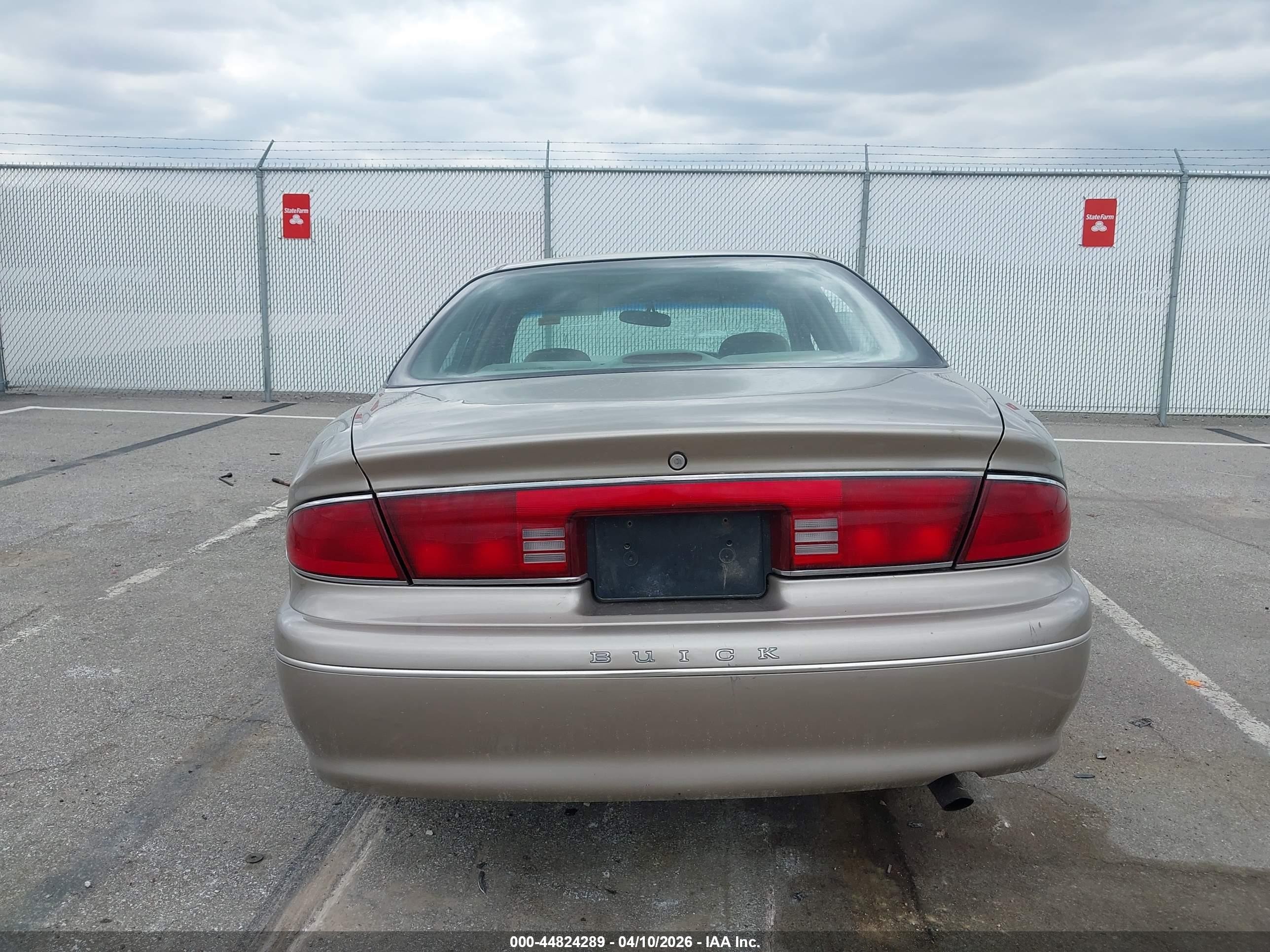 2002 Buick Century Custom Tan vin: 2G4WS52J921259578
