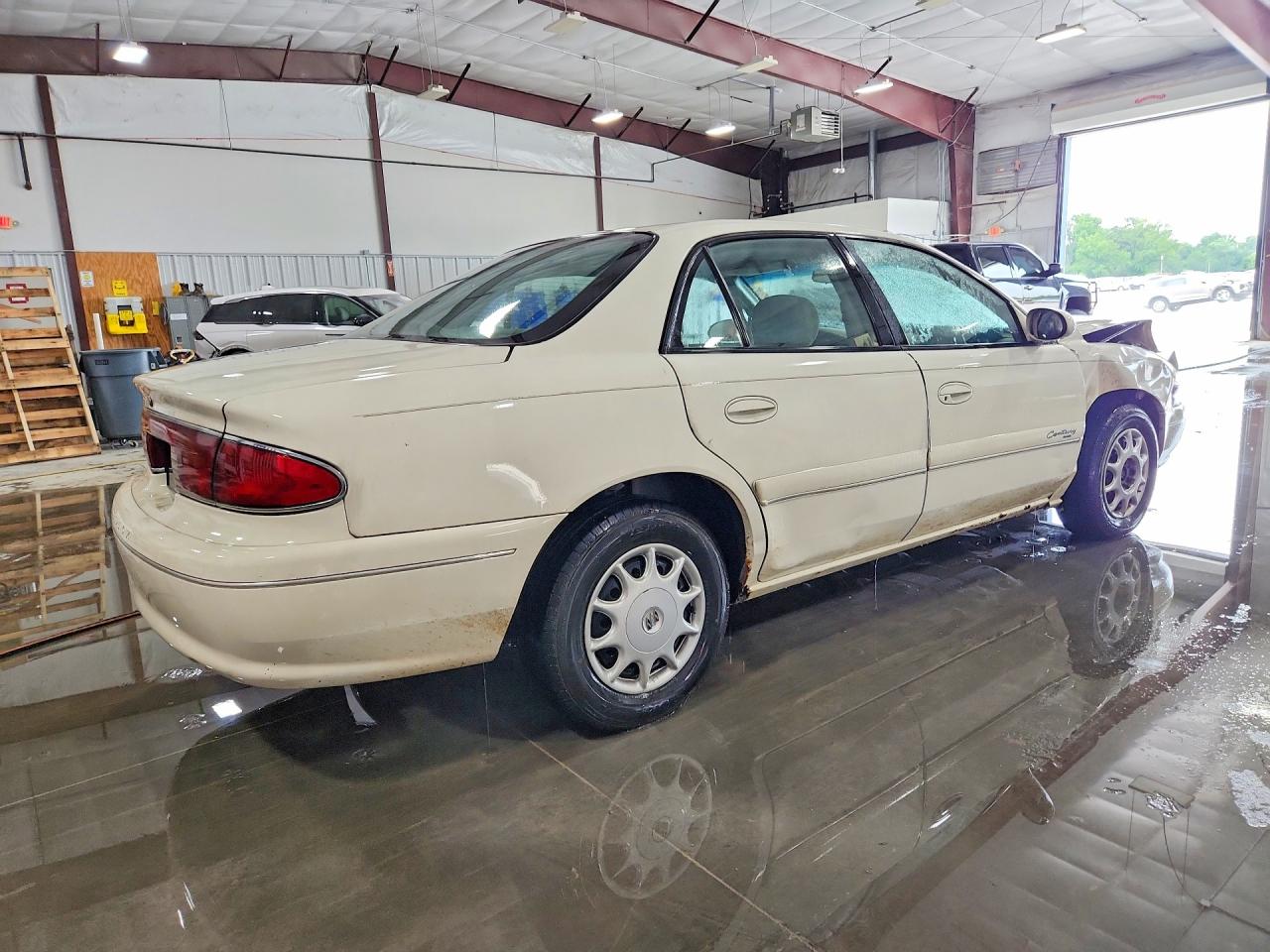 2002 Buick Century Custom White vin: 2G4WS52J921292614