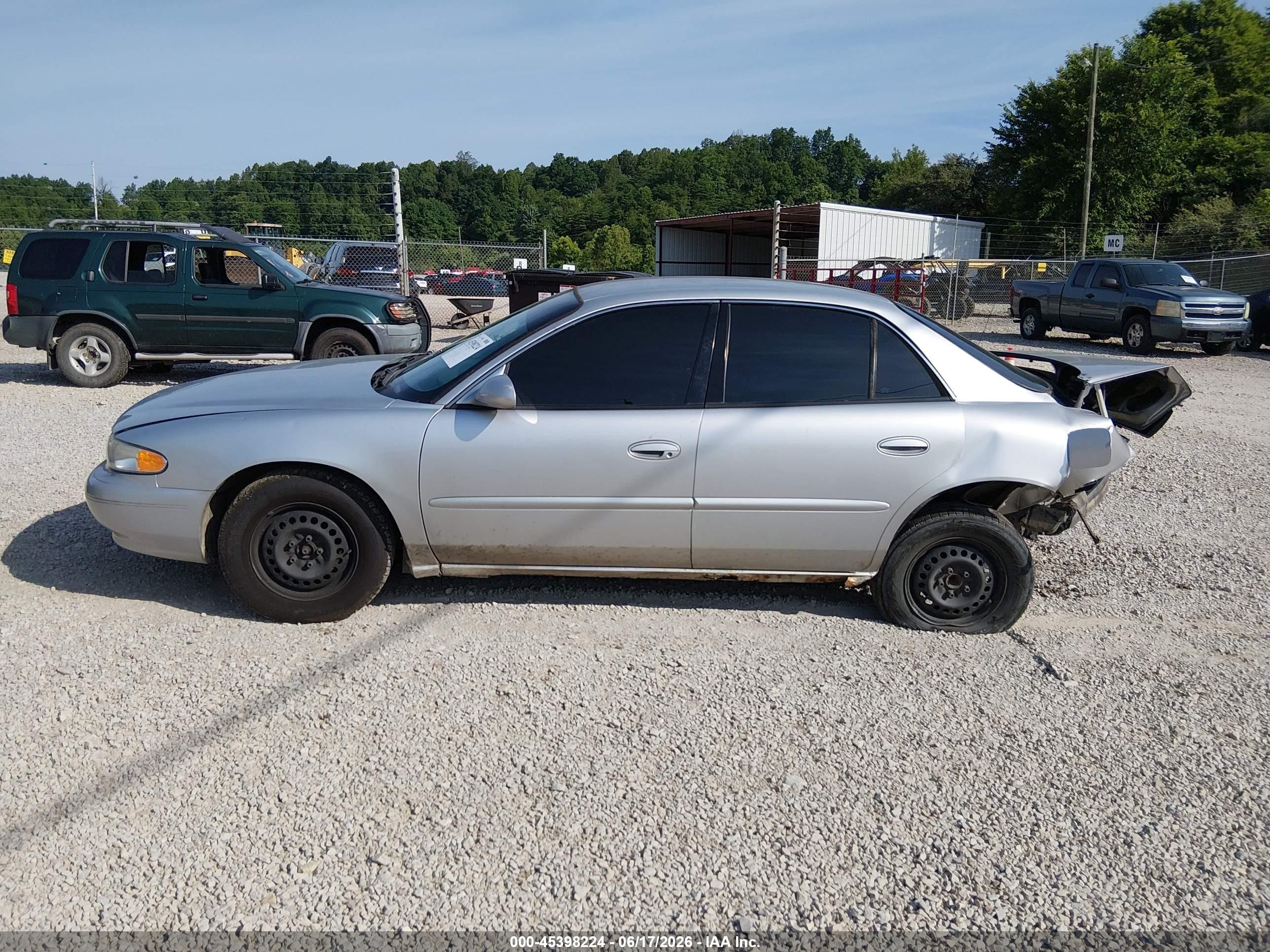 2004 Buick Century   Silver vin: 2G4WS52J941305557