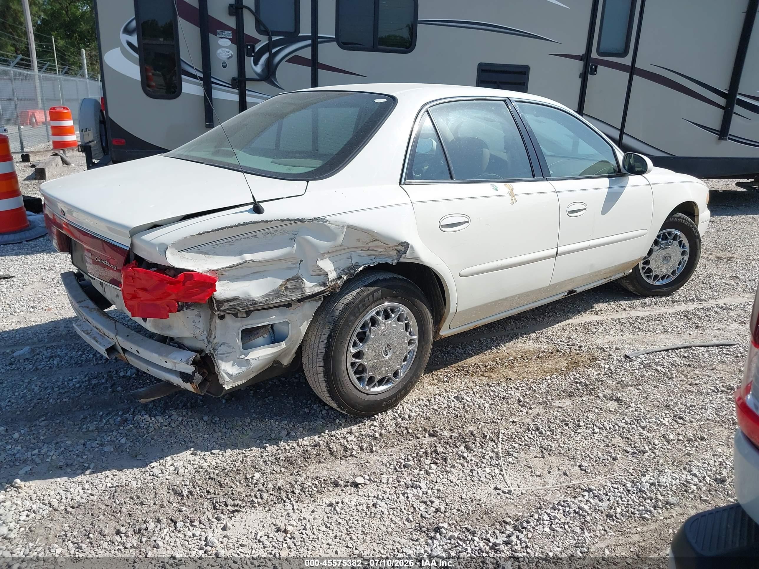 2004 Buick Century   White vin: 2G4WS52J941325923