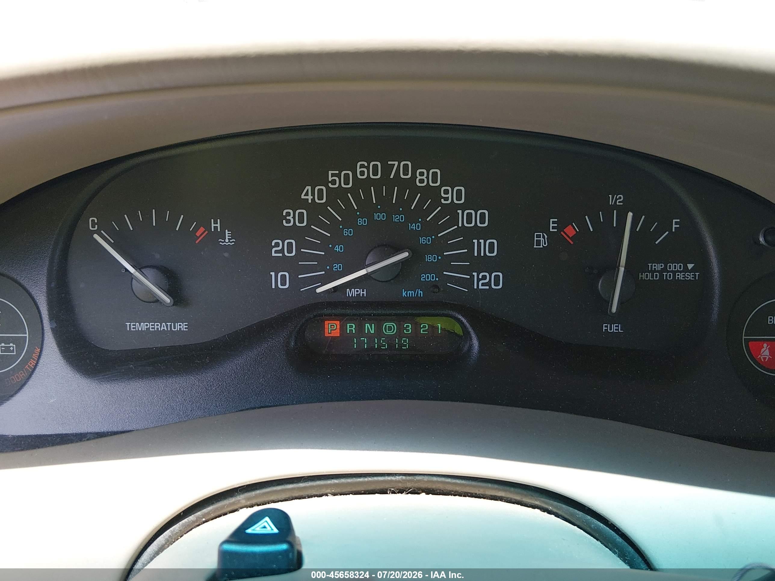2005 Buick Century   Gold vin: 2G4WS52J951119471