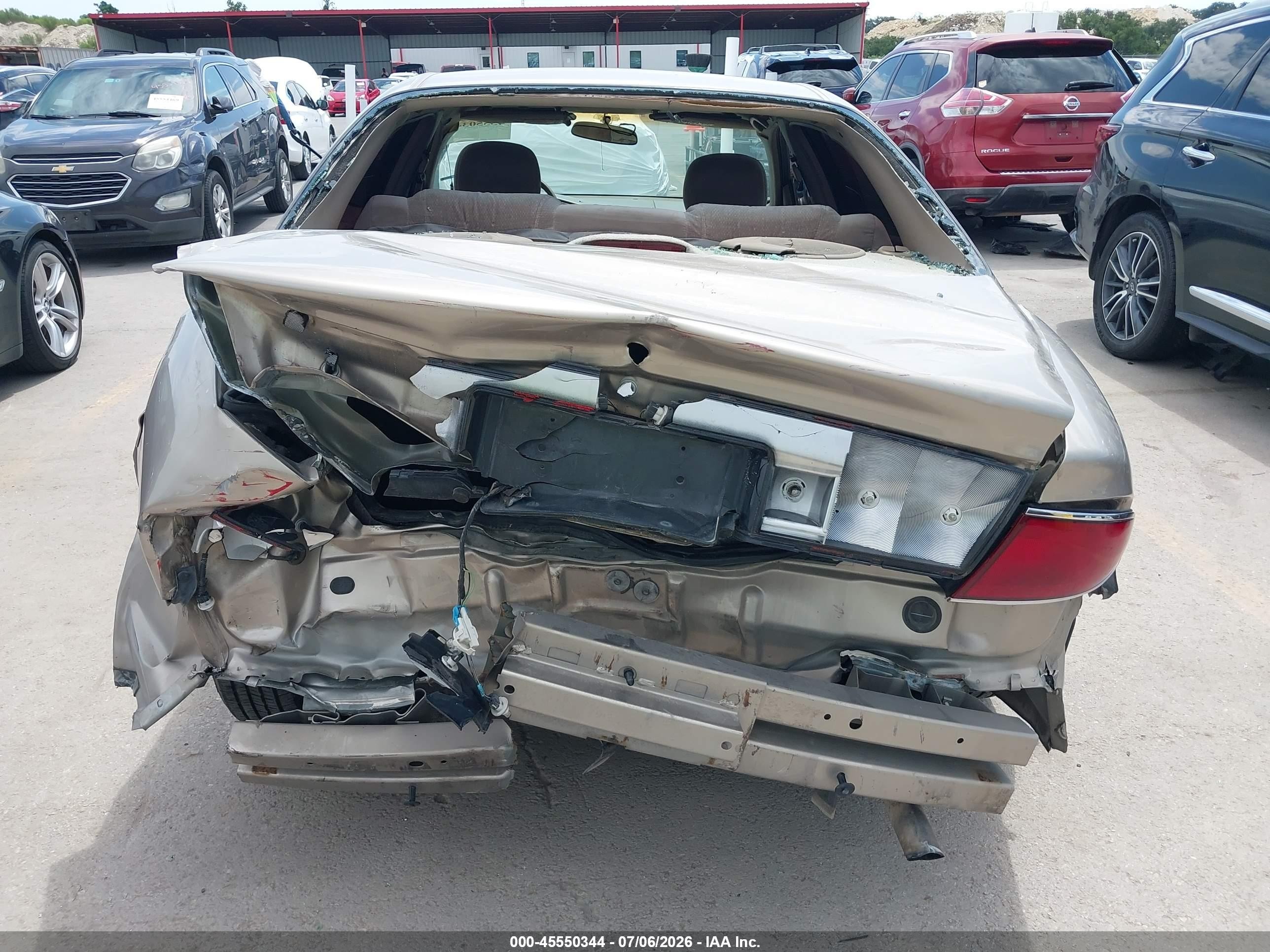 2001 Buick Century Custom Tan vin: 2G4WS52JX11133874