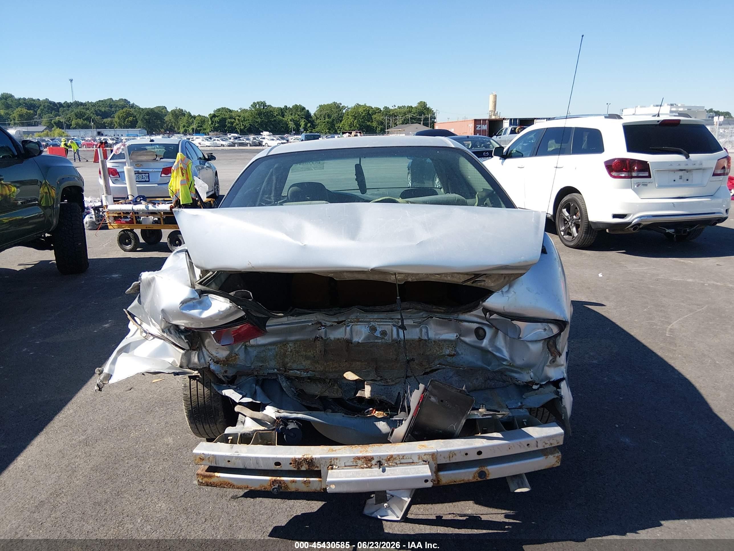 2003 Buick Century Custom Silver vin: 2G4WS52JX31182396