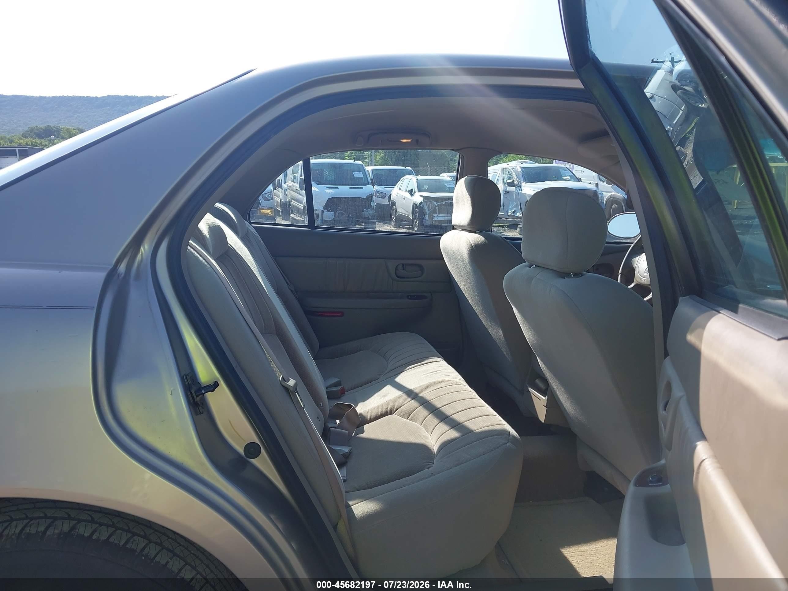 2003 Buick Century Custom Gold vin: 2G4WS52JX31254665