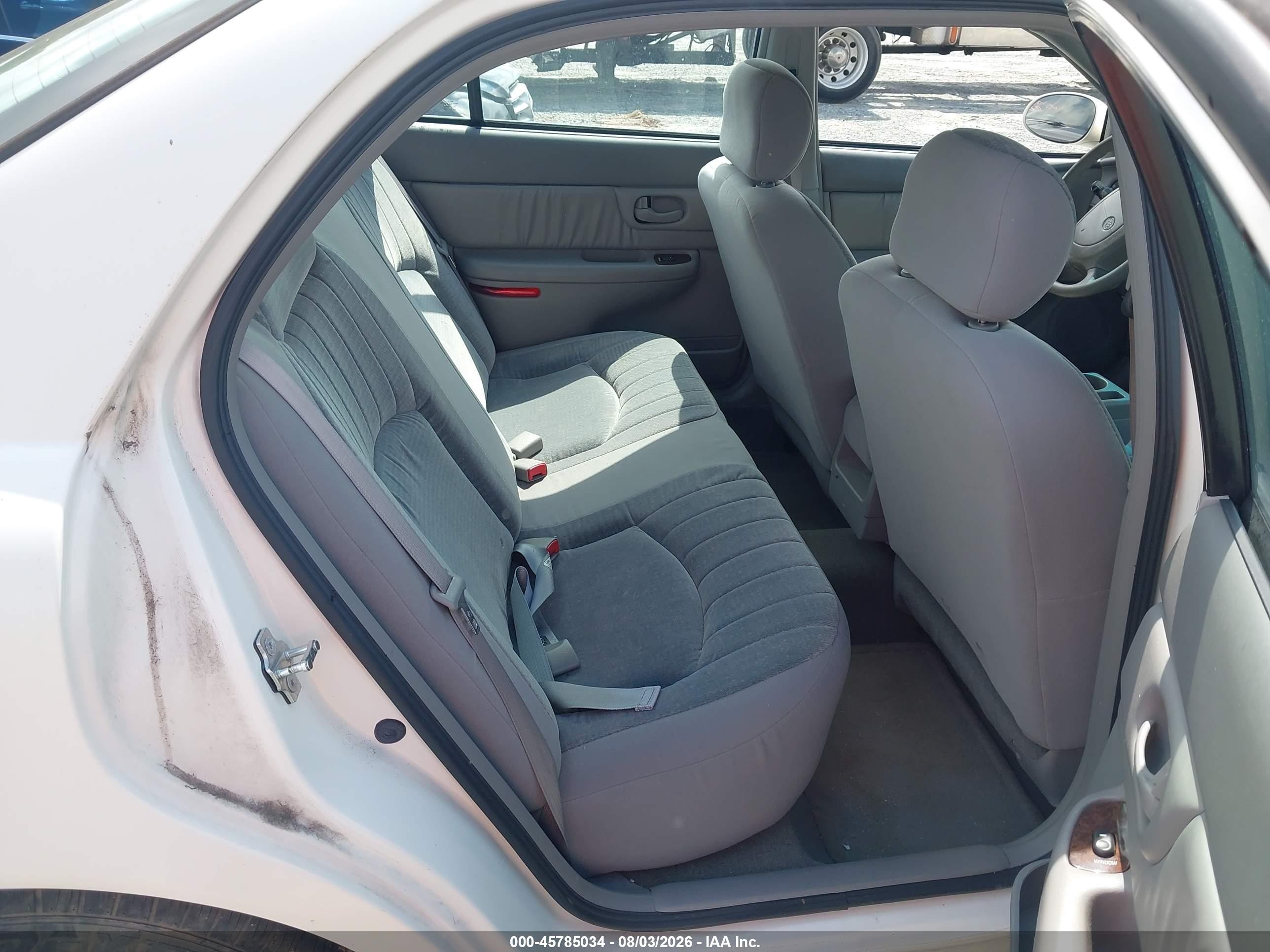 2004 Buick Century   White vin: 2G4WS52JX41286078
