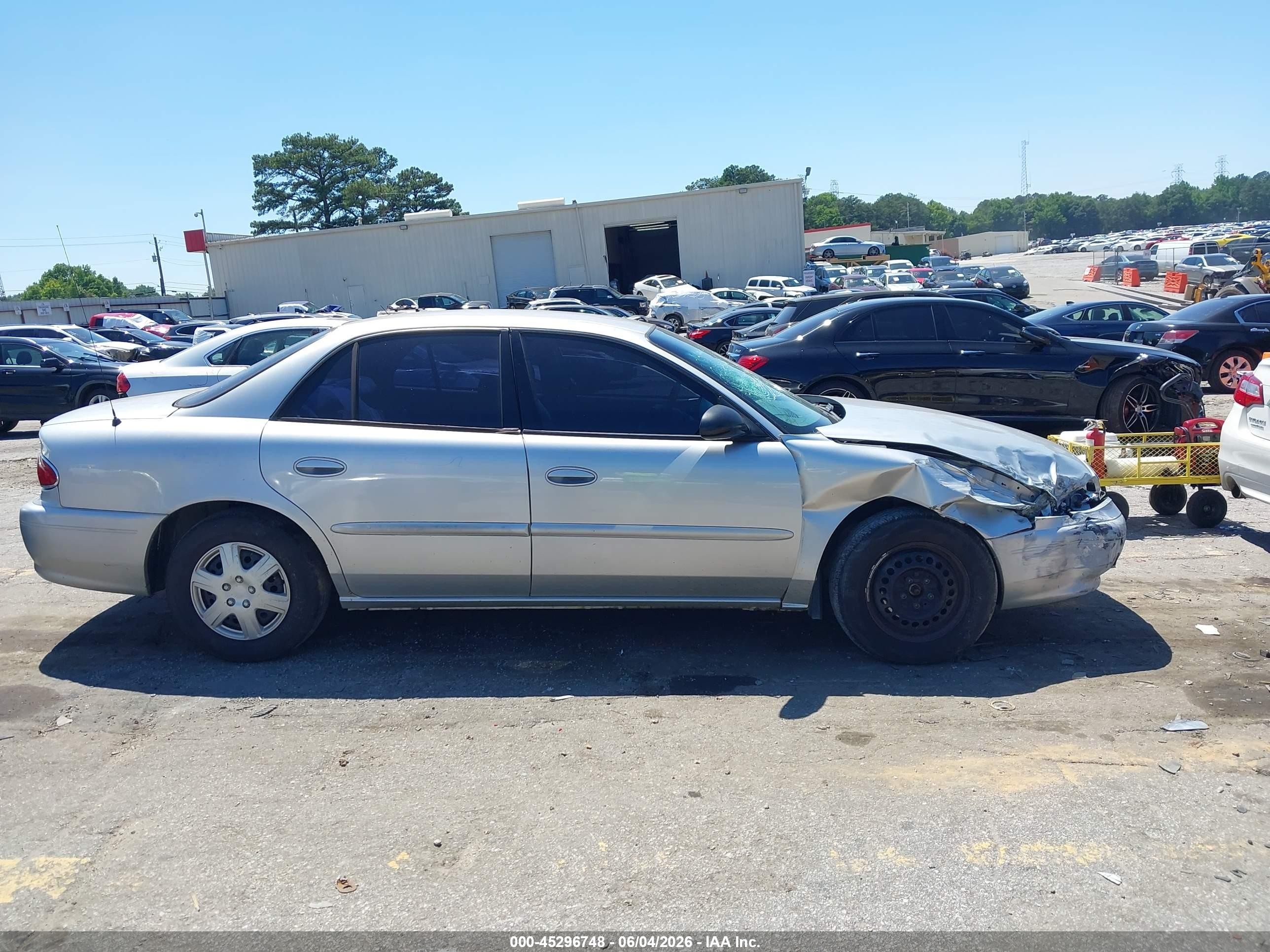 2005 Buick Century   Silver vin: 2G4WS52JX51112917